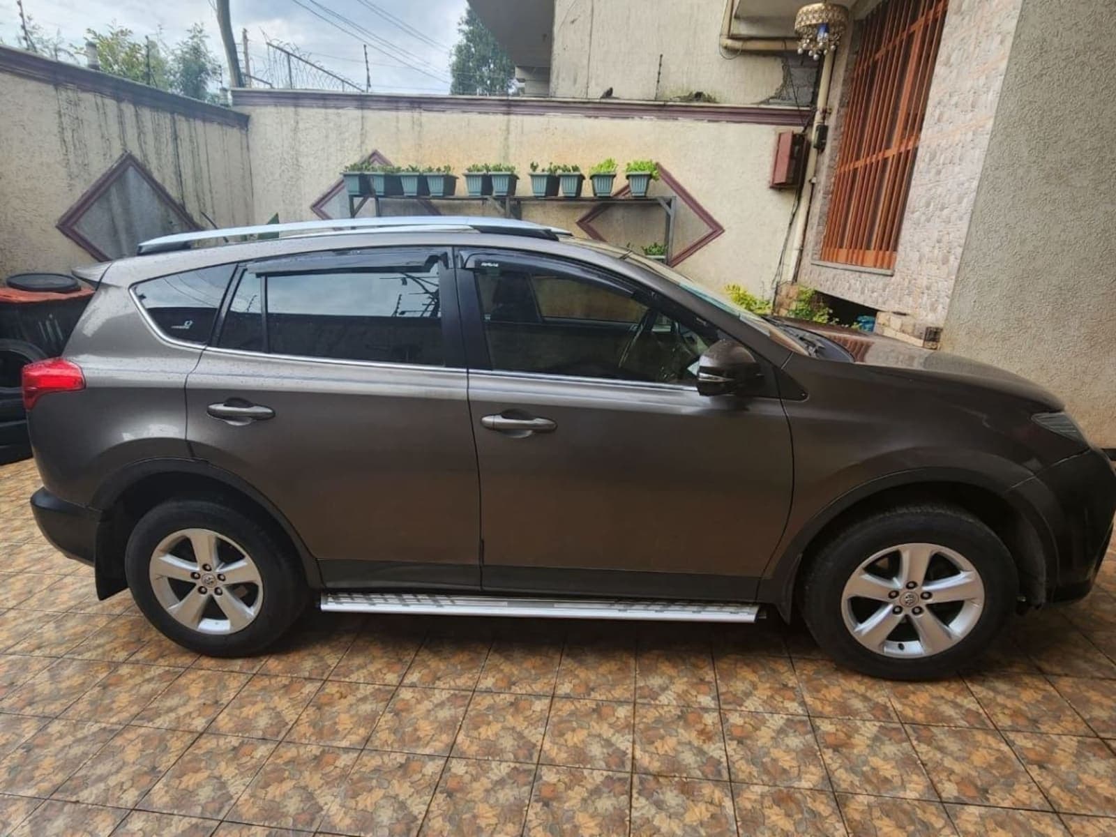 2015 Toyota Rav4 — photo 3