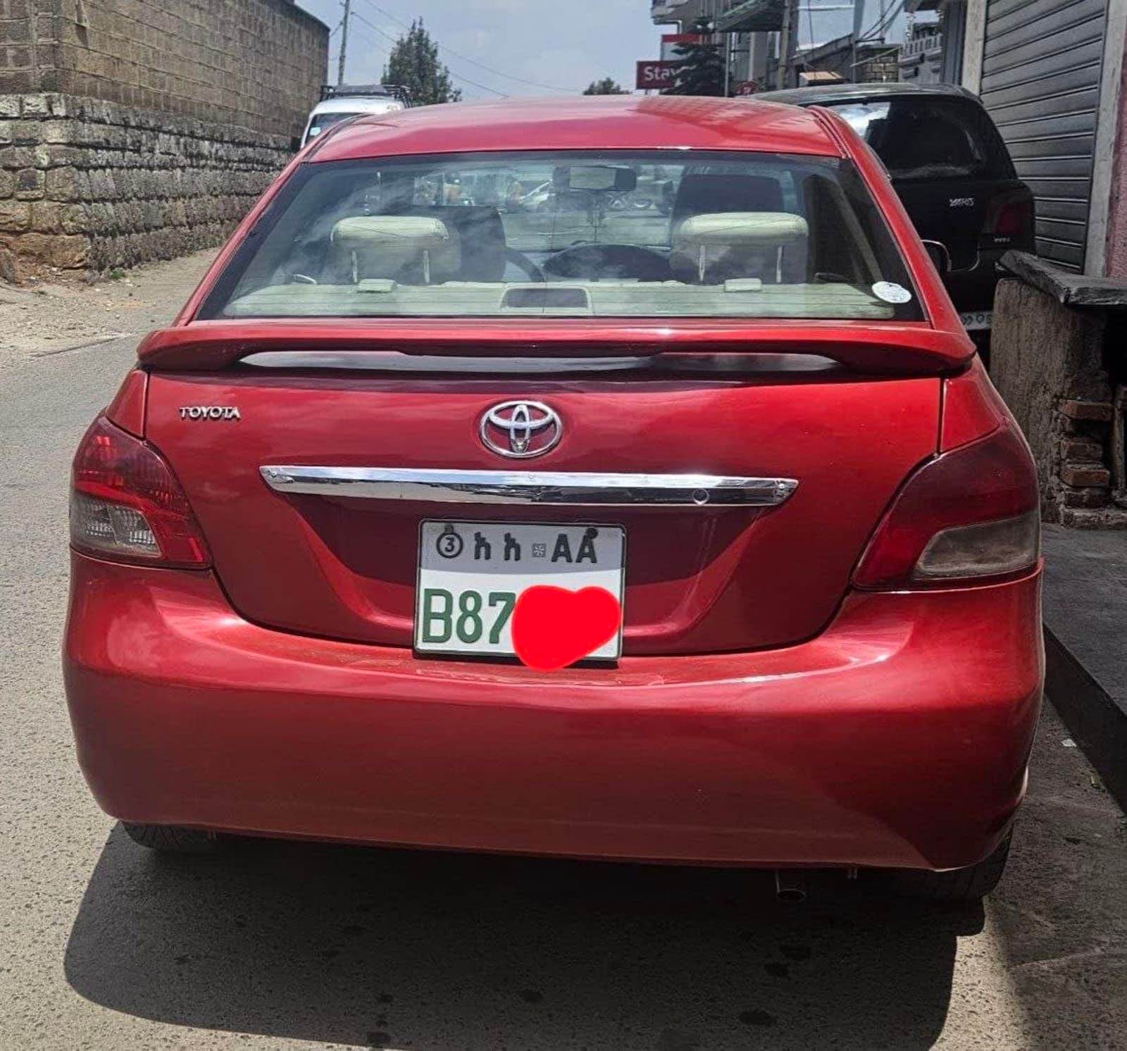 2010 Toyota Yaris Belta — photo 4