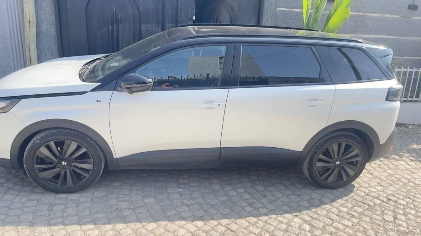 2022 Peugeot 5008 GT line — photo 7