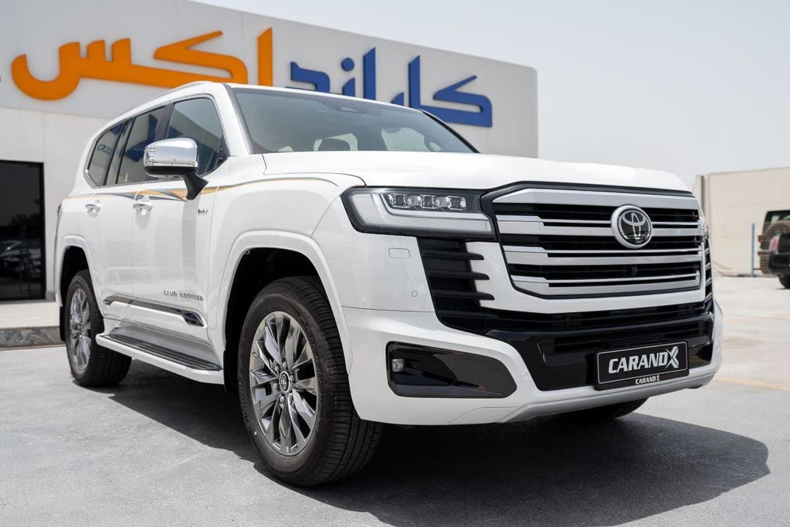 2025 Toyota Land Cruiser 300 VX.R Hybrid — photo 8