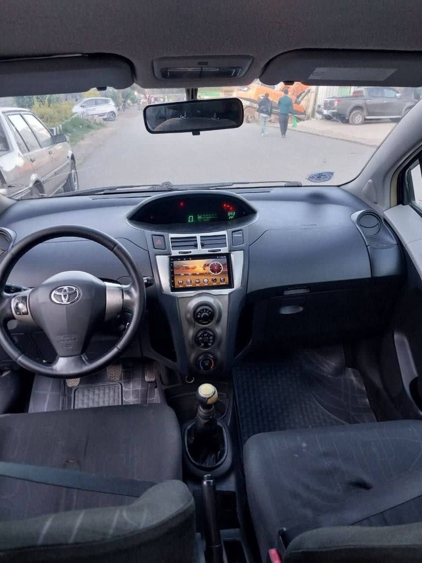 2010 TOYOTA Compact — photo 3