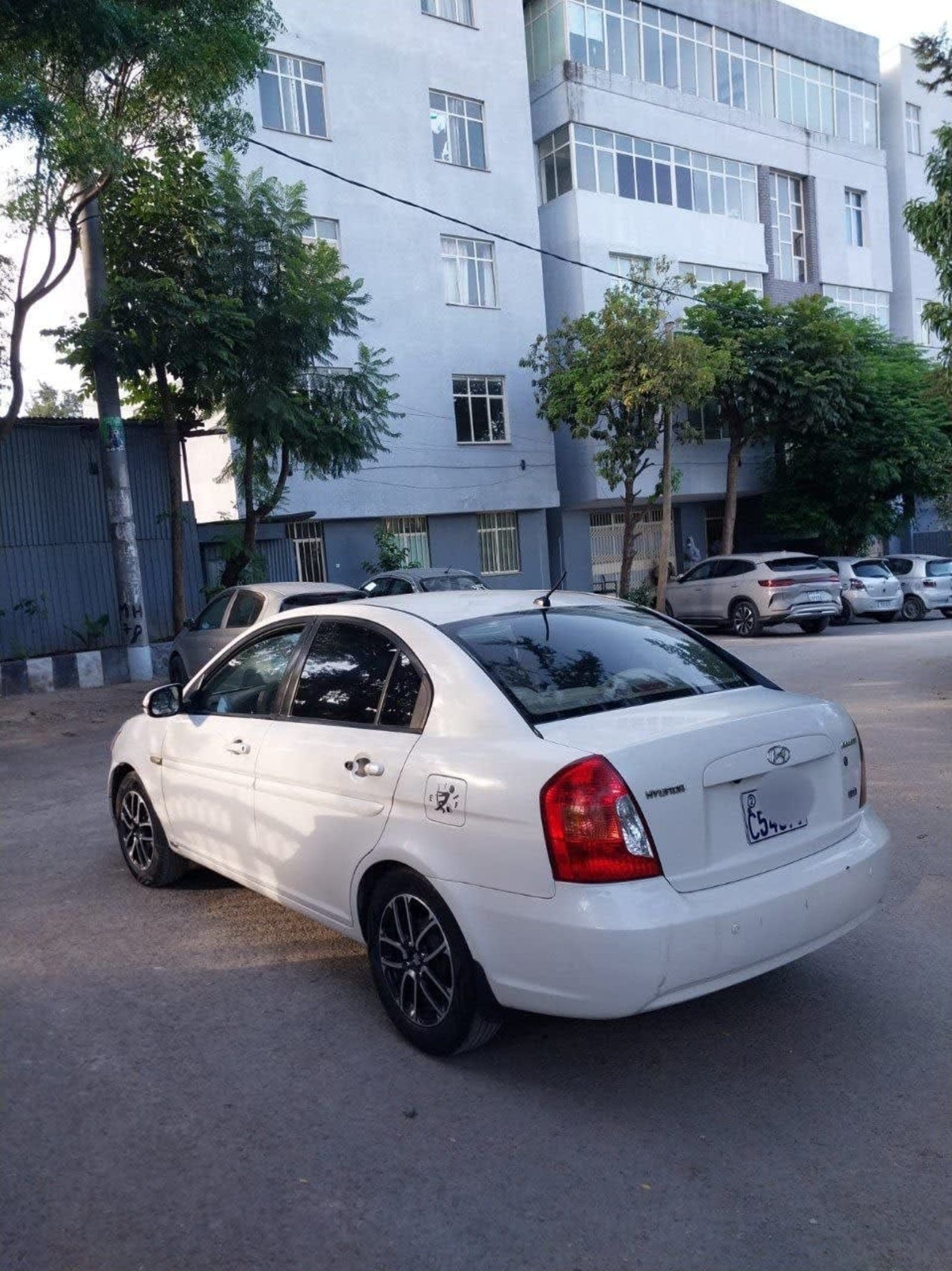 2010 Hyundai Accent — photo 8