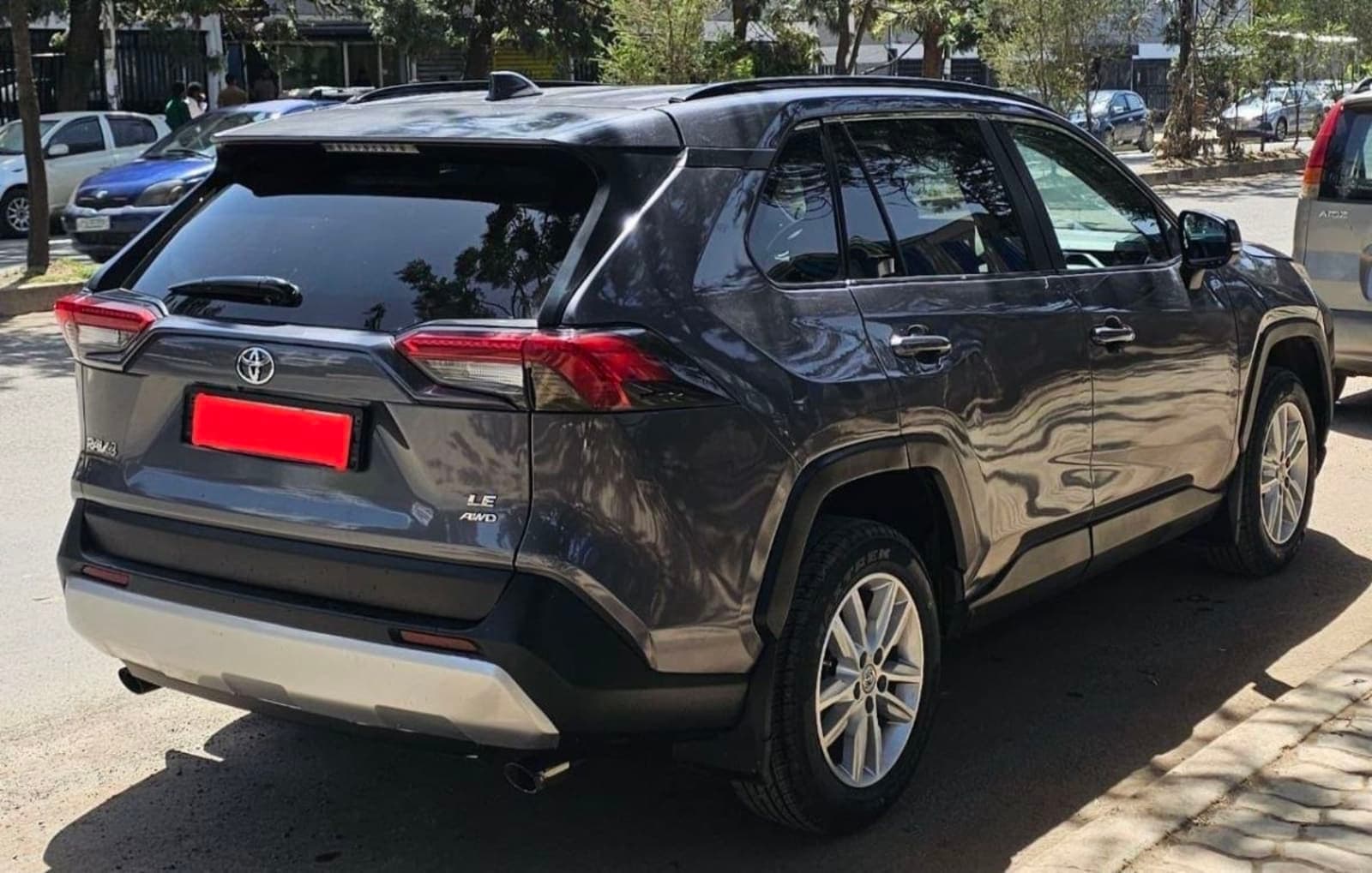 2020 Toyota Rav4 — photo 4