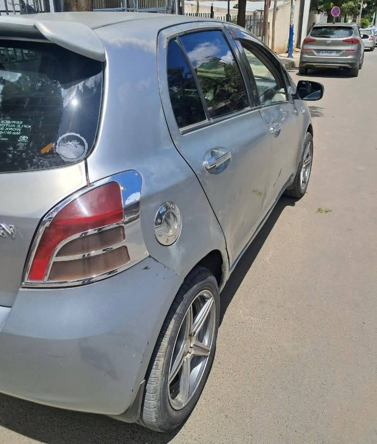 2006 Toyota Yaris Compact — photo 3