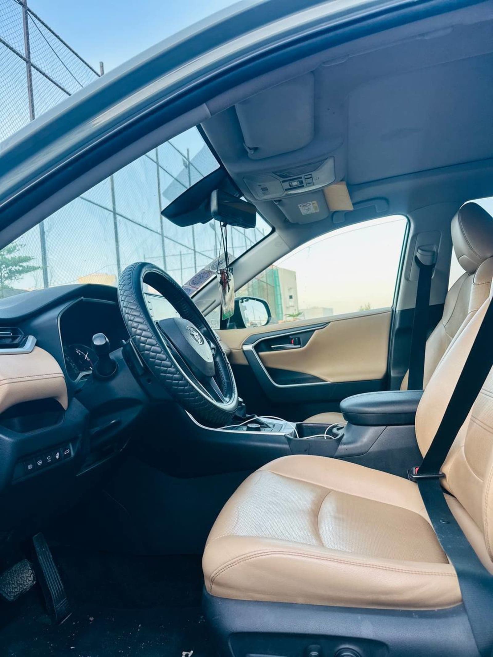 2020 Toyota Rav4 — photo 3