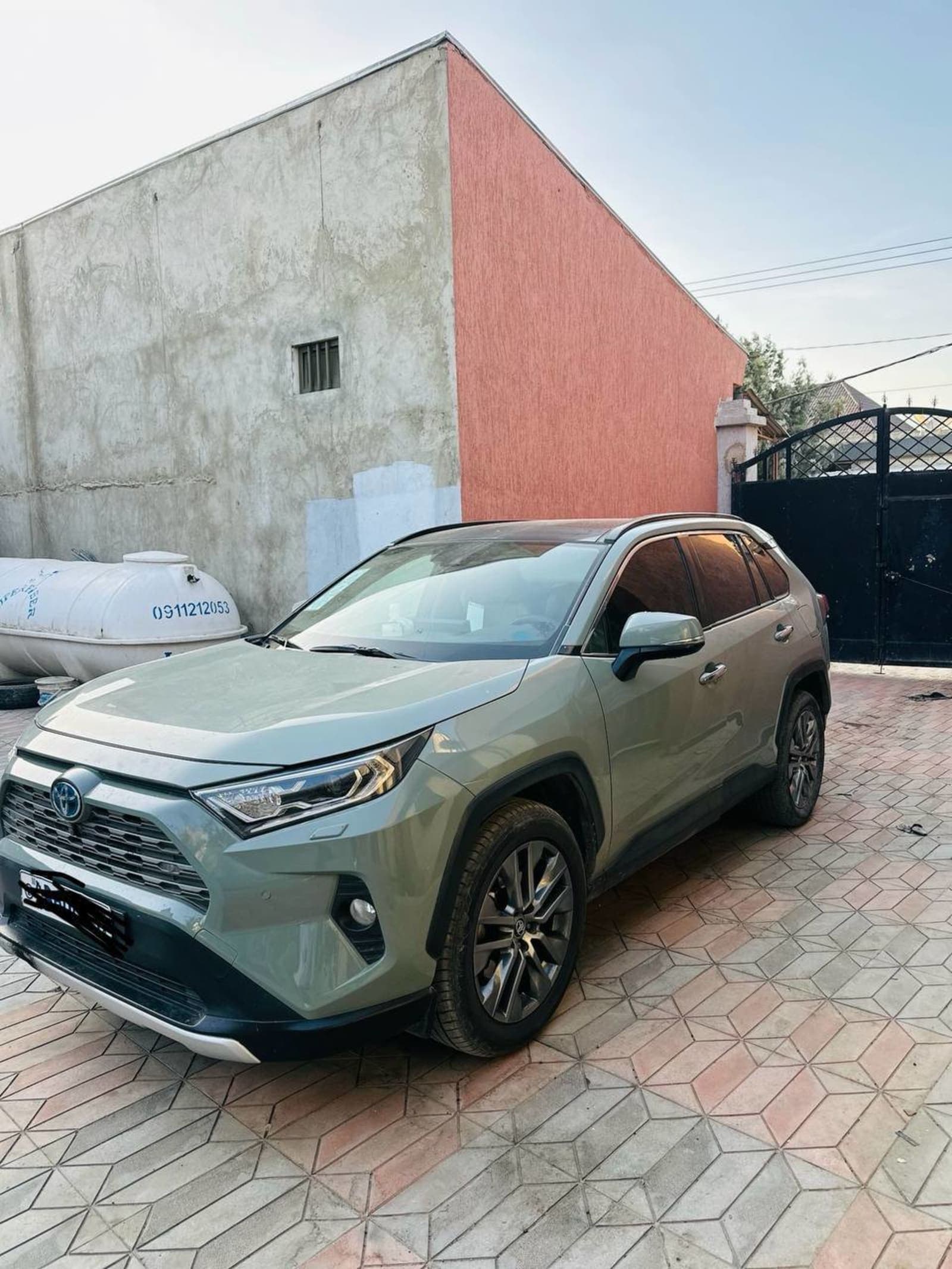 2020 Toyota Rav4 — photo 6
