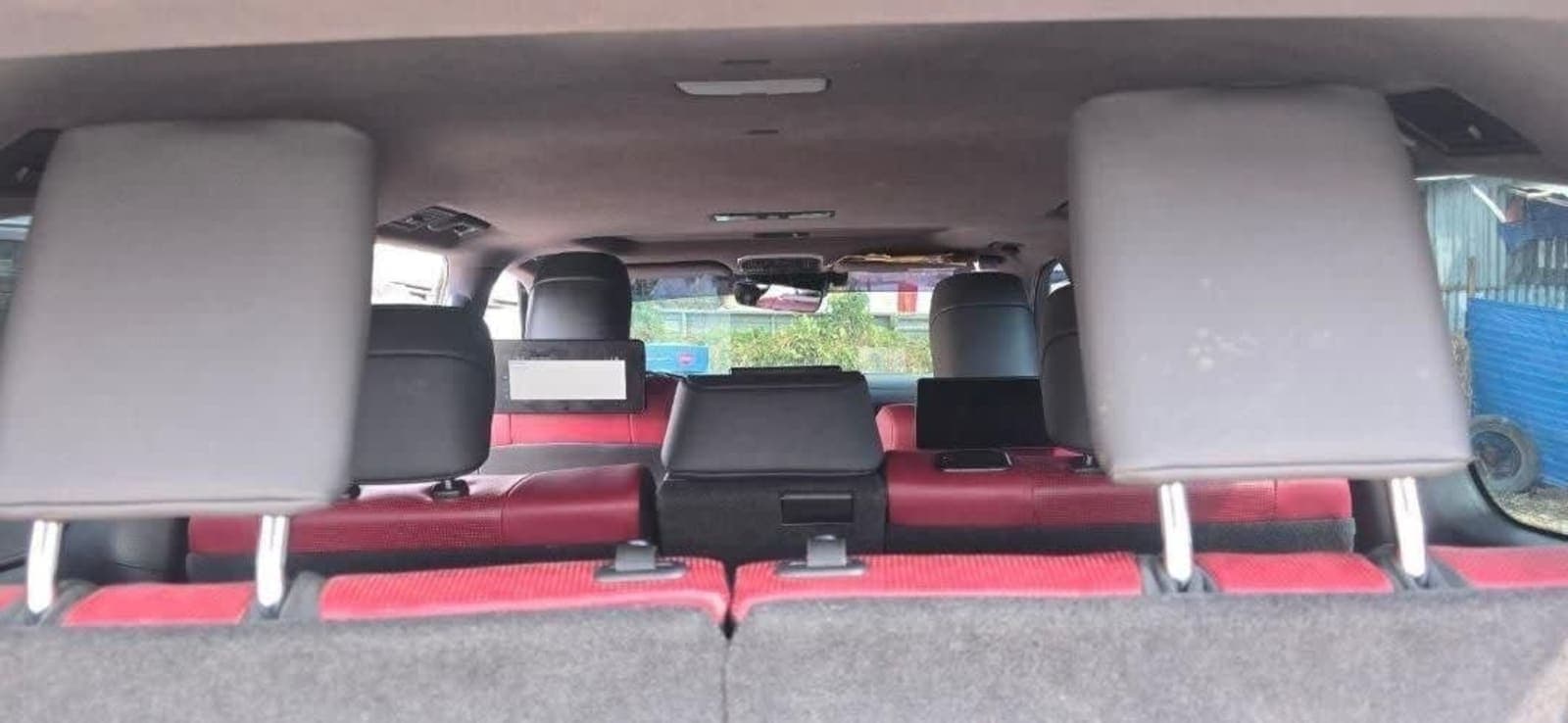 2023 Toyota Land Cruiser VXR — photo 3