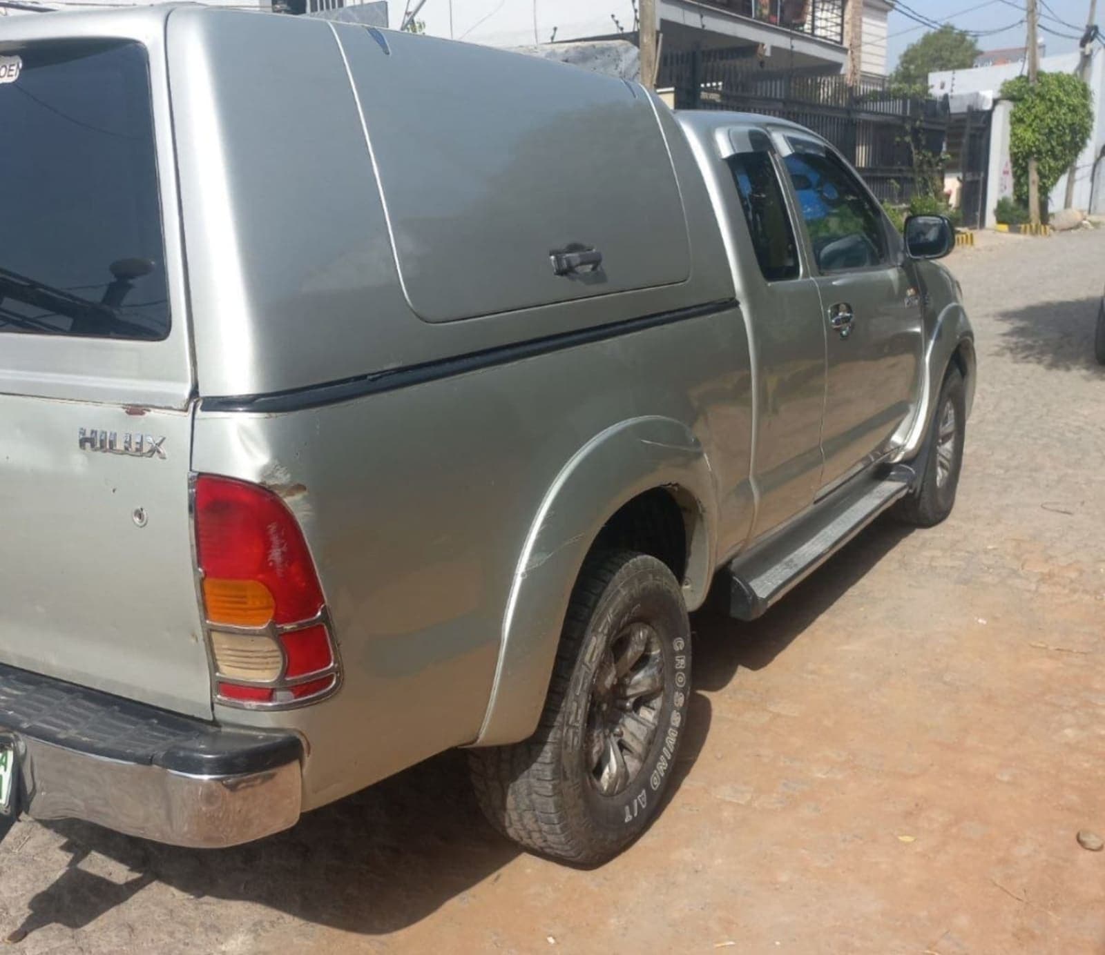 2010 Toyota Hilux King Cab — photo 3