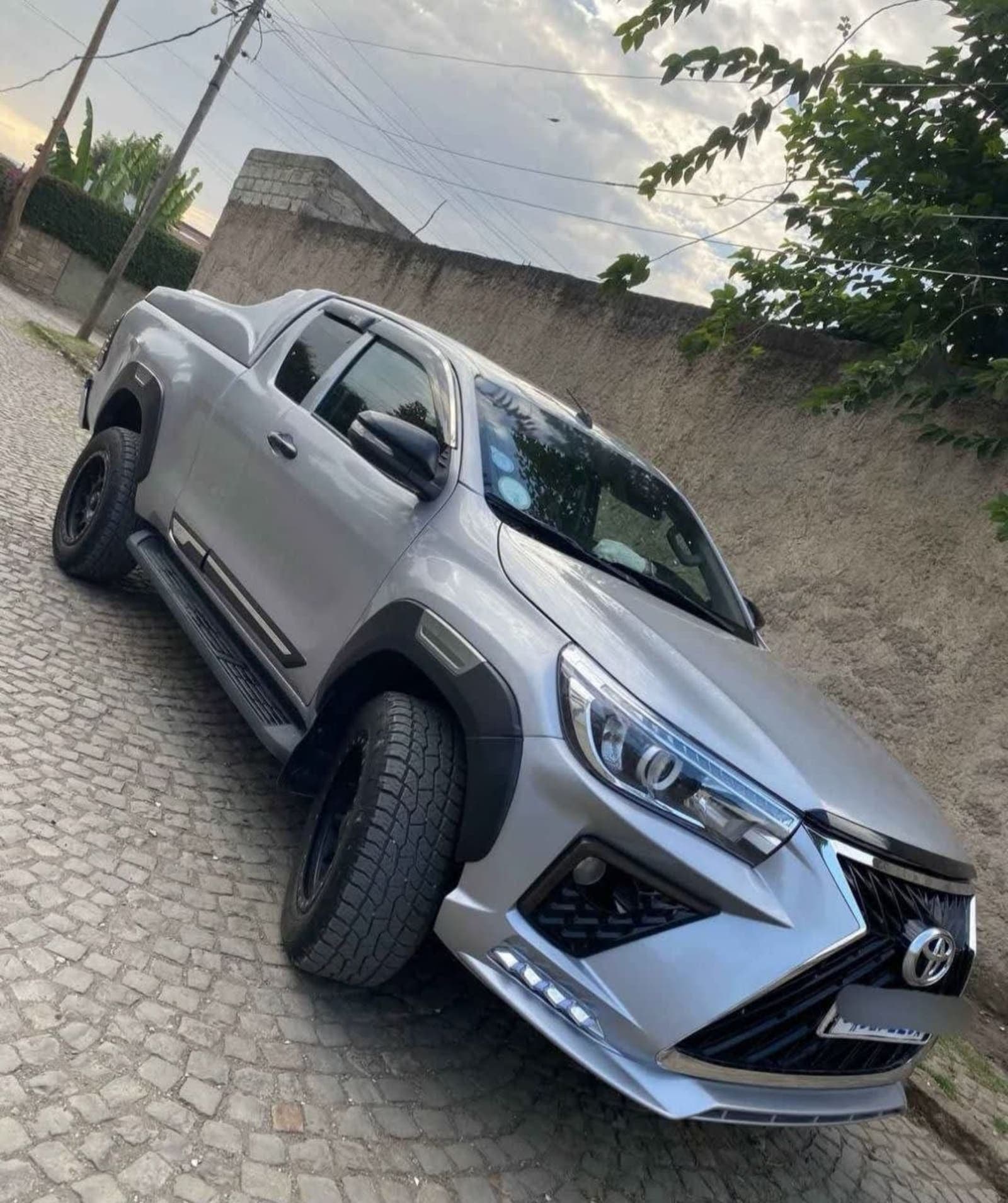 2017 Toyota Hilux Revo — photo 7