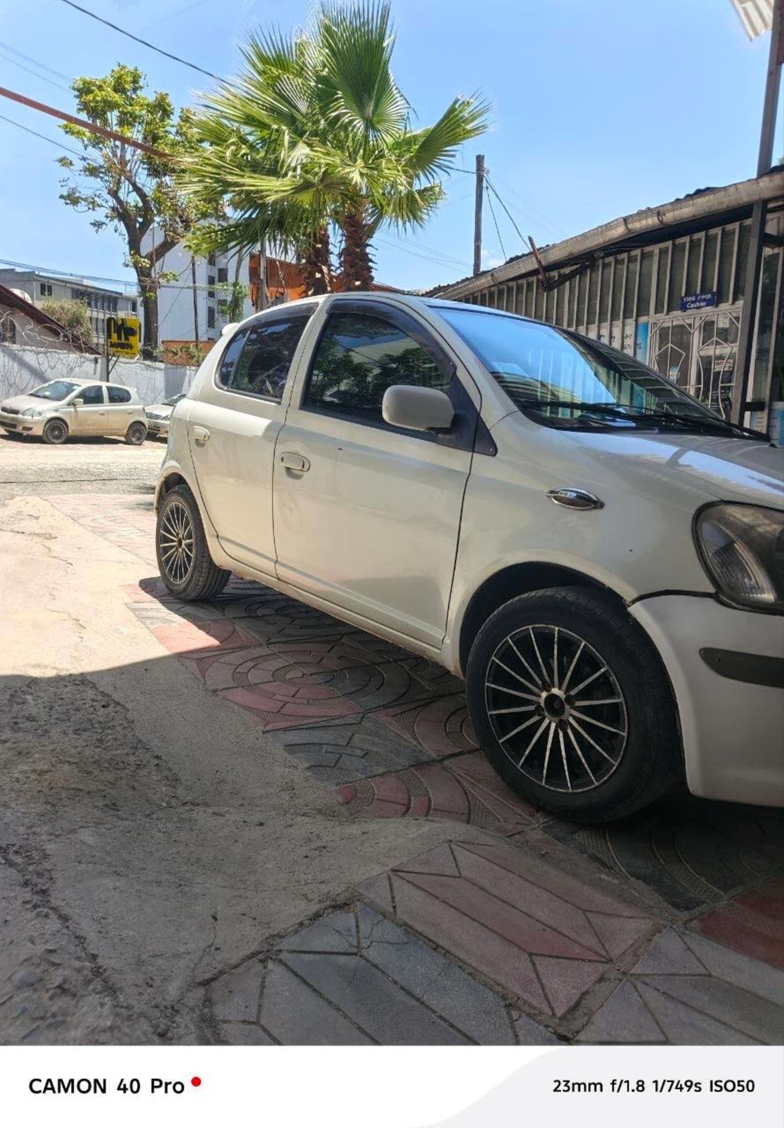 2003 Toyota Vitz