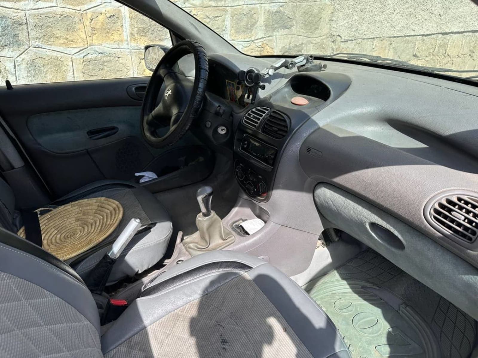 2004 Peugeot 206 — photo 5