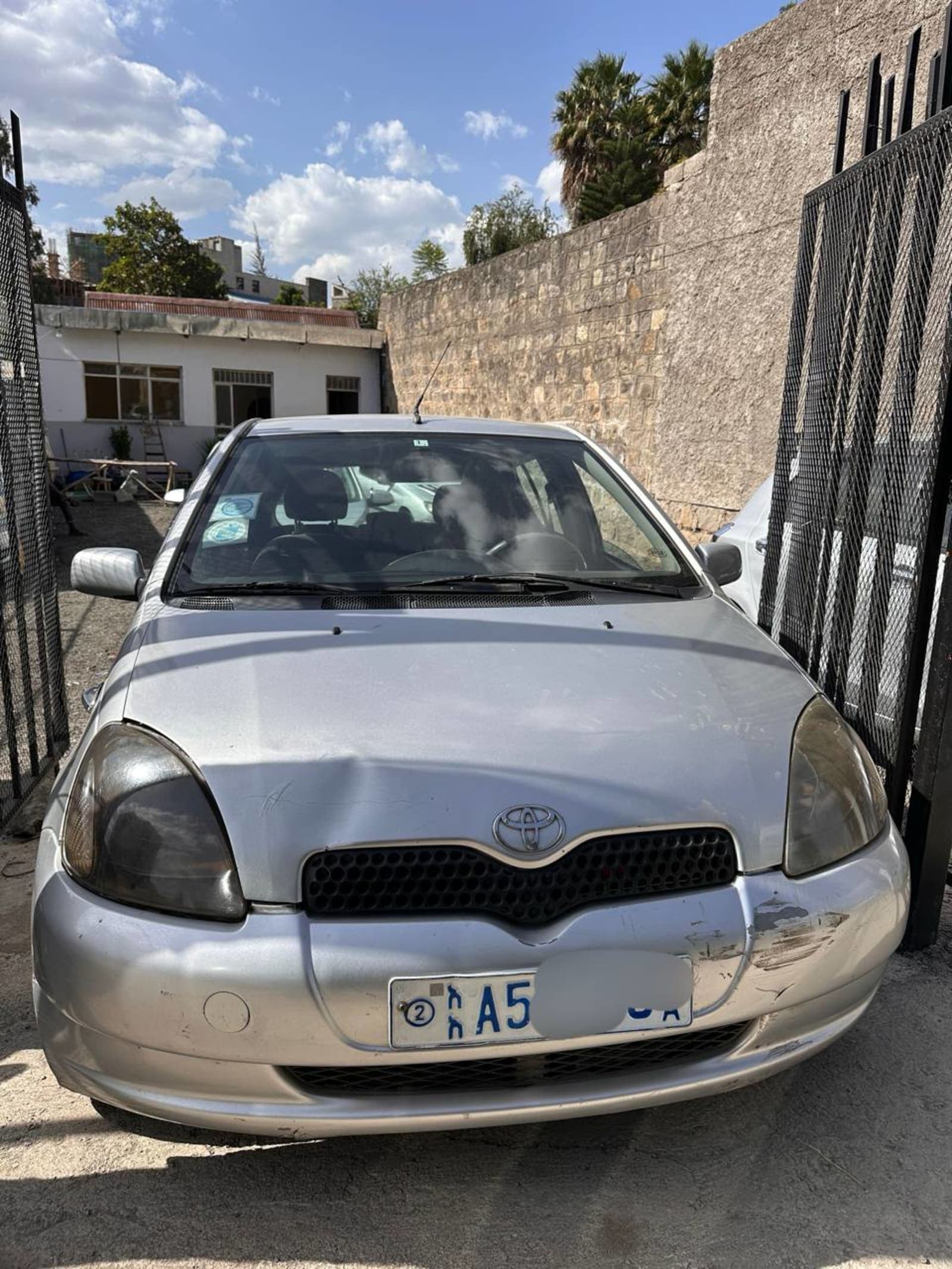 2001 Toyota Vitz Yaris