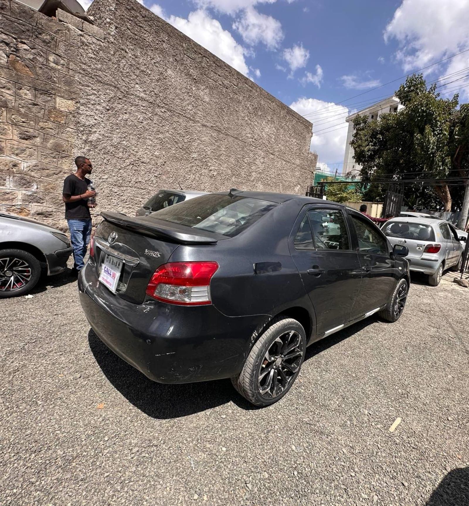 2007 Toyota Yaris Sedan — photo 2