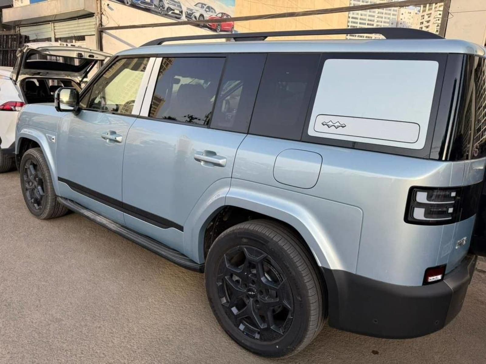 BYD Leopard 7 Ultra PHEV 4WD — photo 3