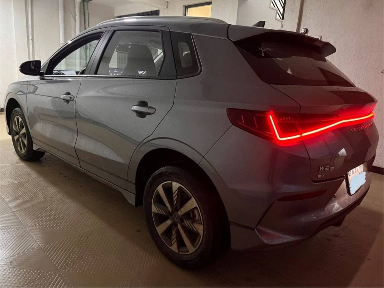 2025 BYD e2 — photo 2