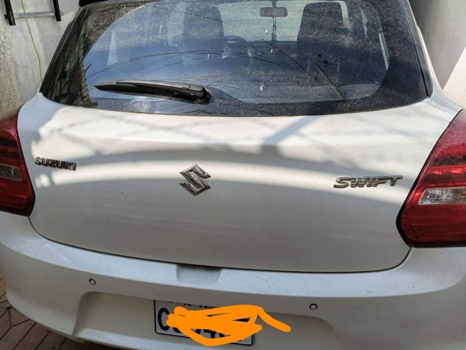 2022 Suzuki Swift — photo 1