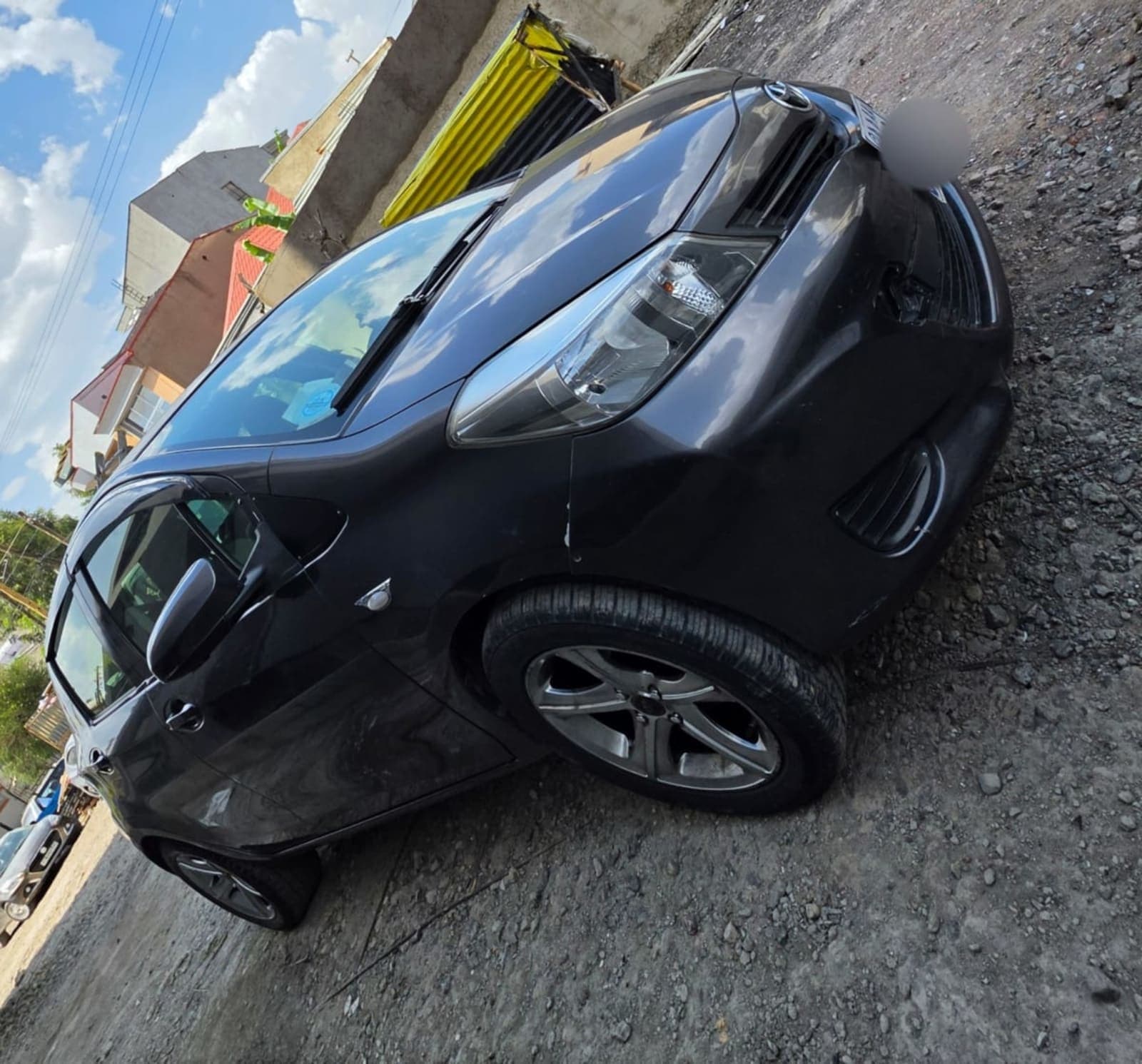2012 Toyota Yaris Compact — photo 4