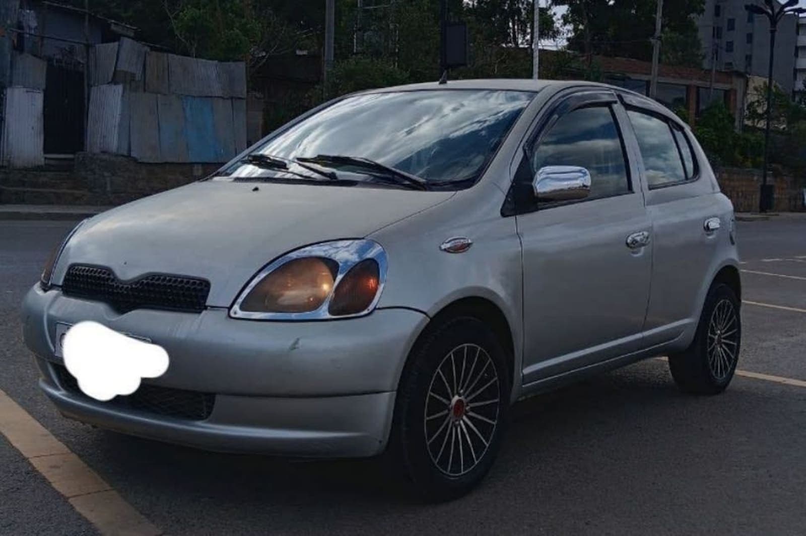 2005 Toyota Vitz — photo 3