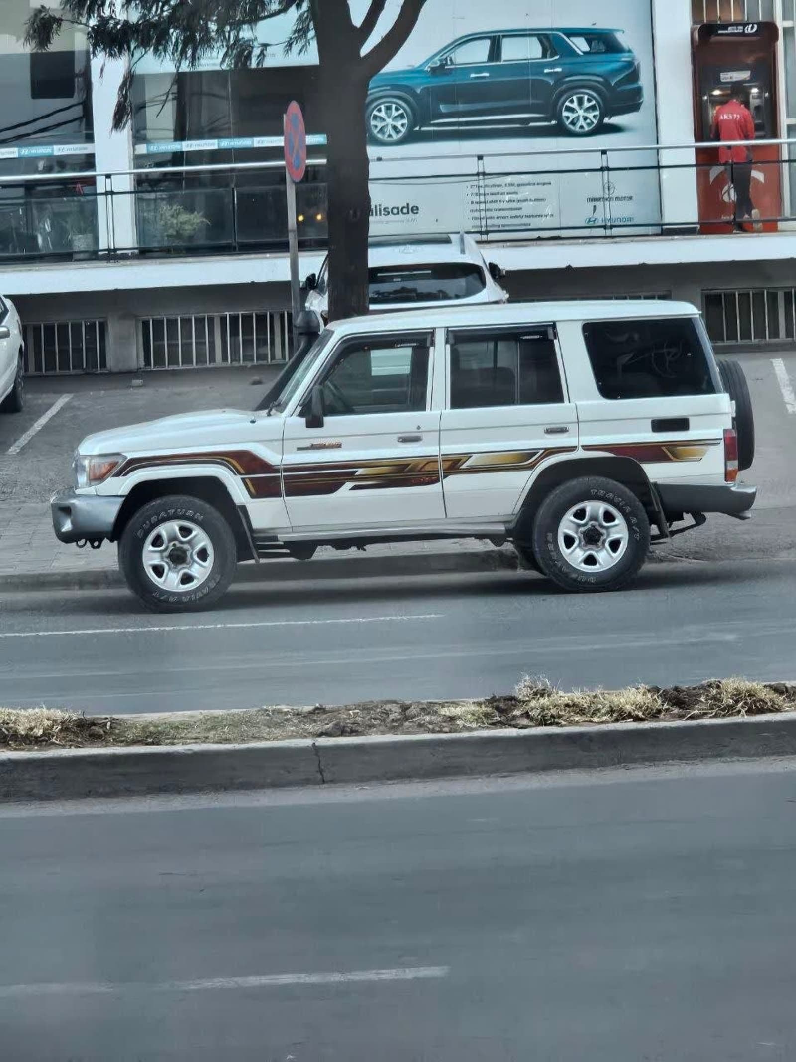 2012 Toyota LandCruiser Mark II