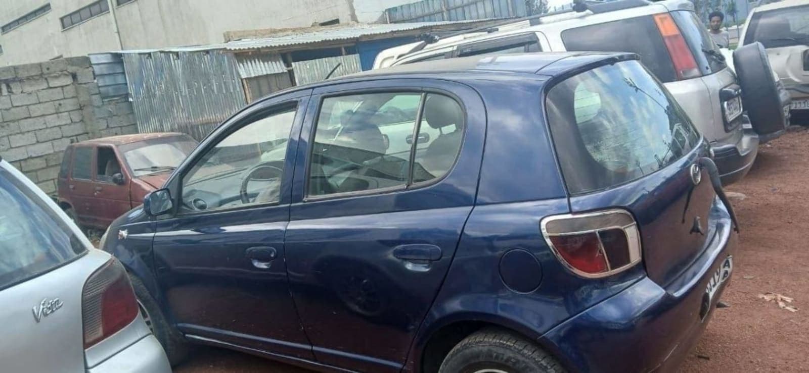 2000 Toyota Vitz