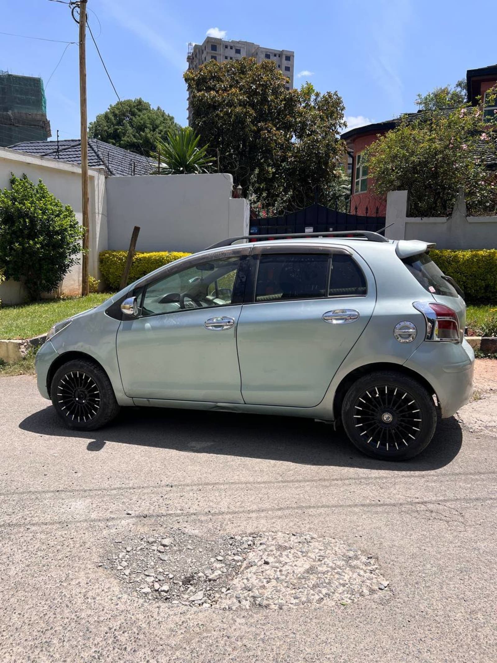 2010 Toyota Yaris — photo 6