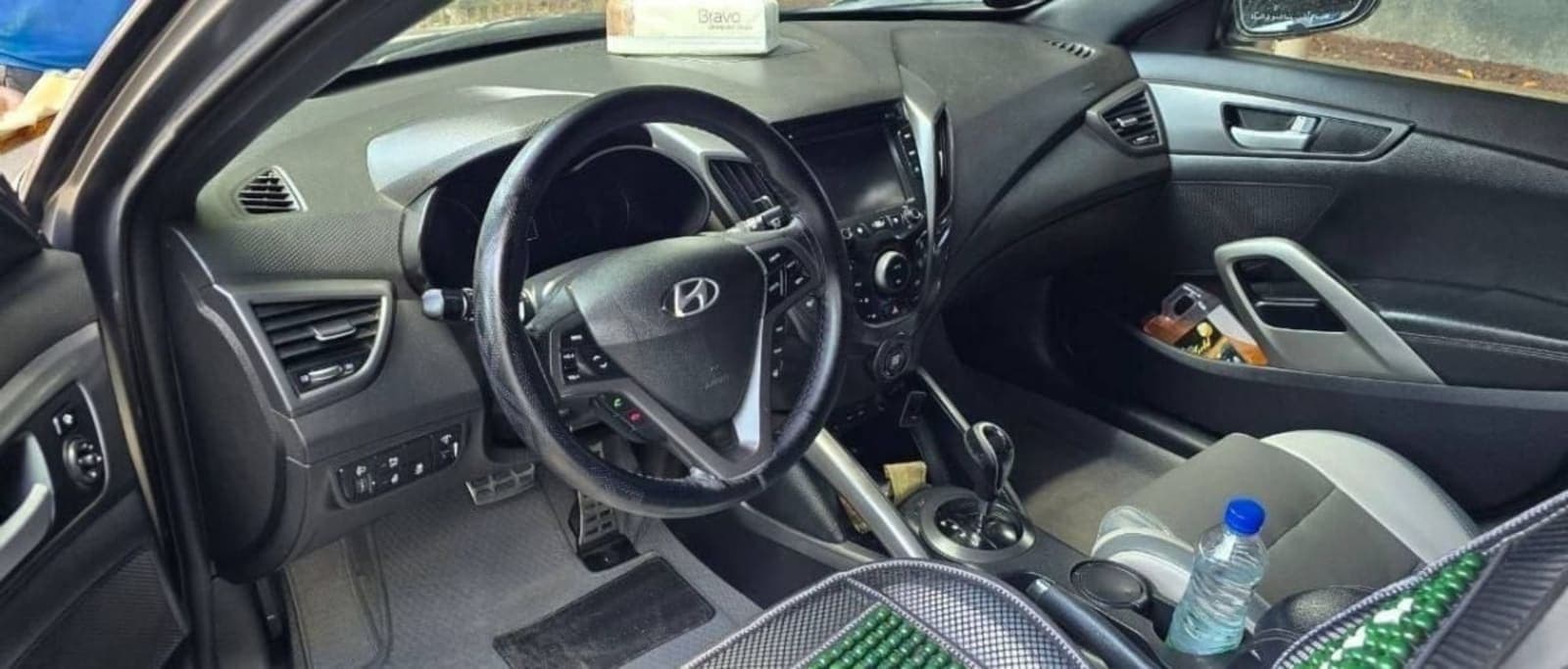 2015 Hyundai Veloster — photo 3