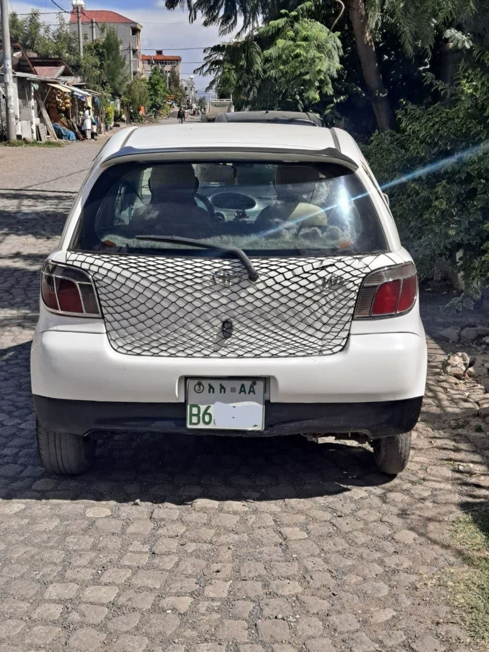 2001 Toyota Vitz — photo 3