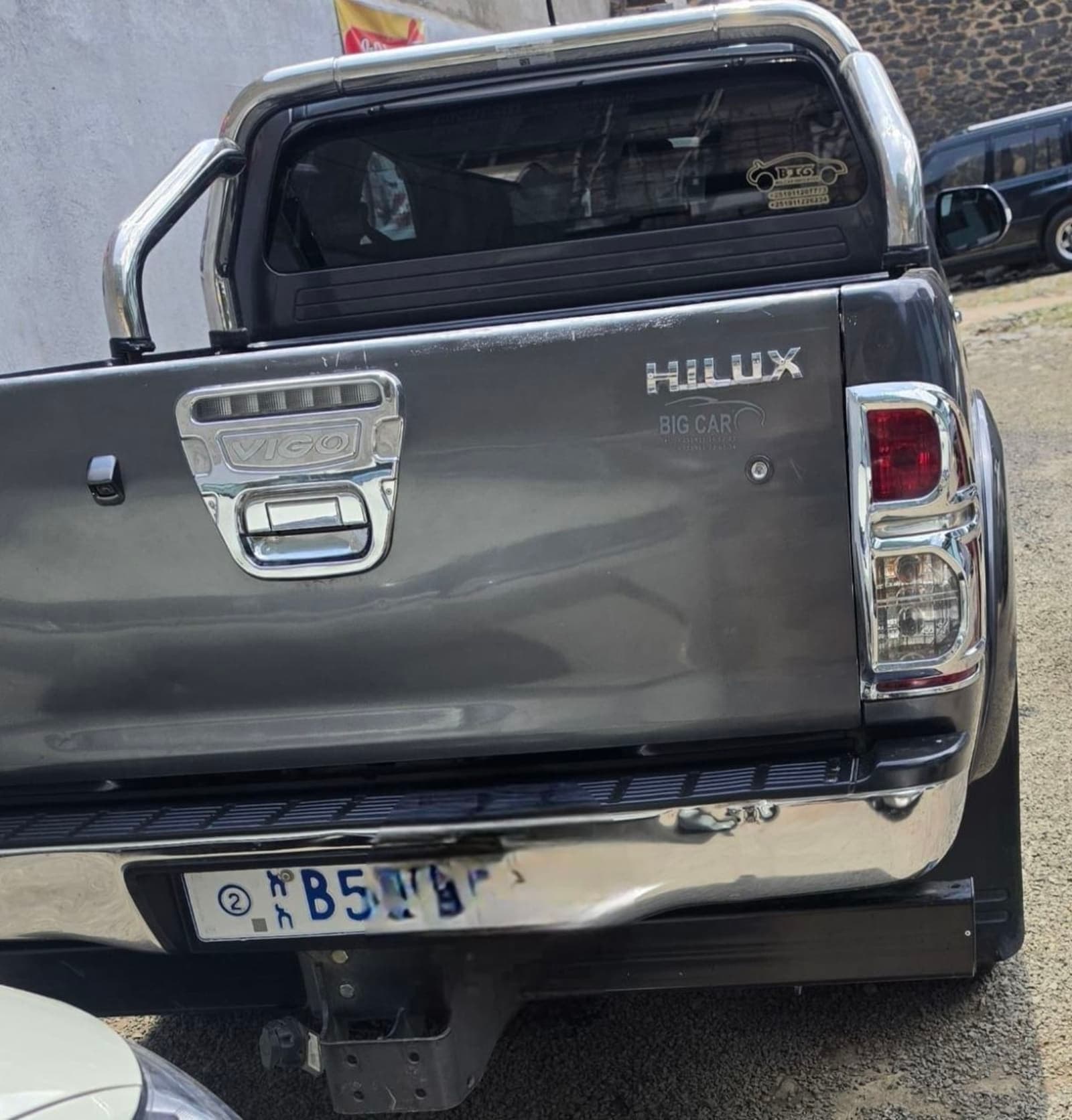 2015 TOYOTA HILUX king-cab — photo 6