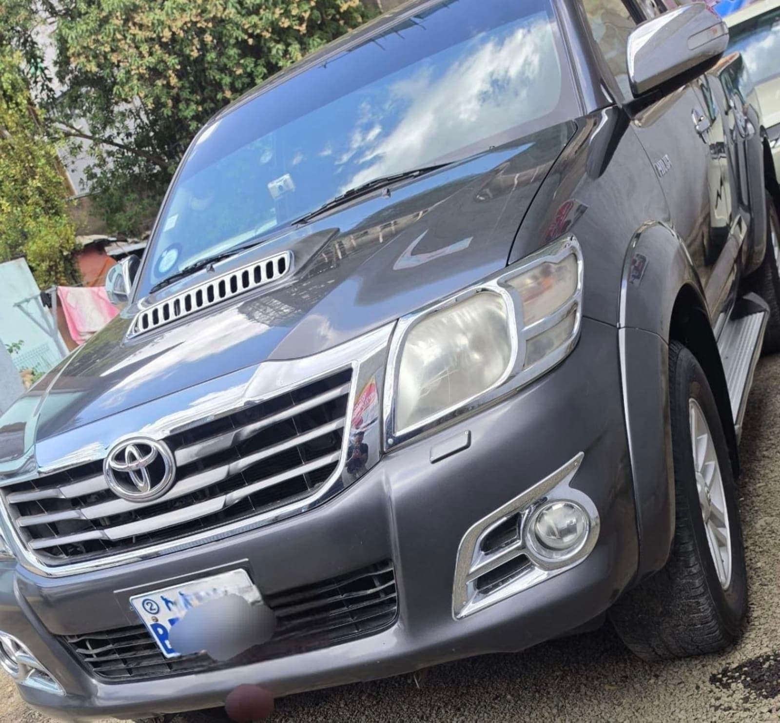 2015 TOYOTA HILUX king-cab — photo 7