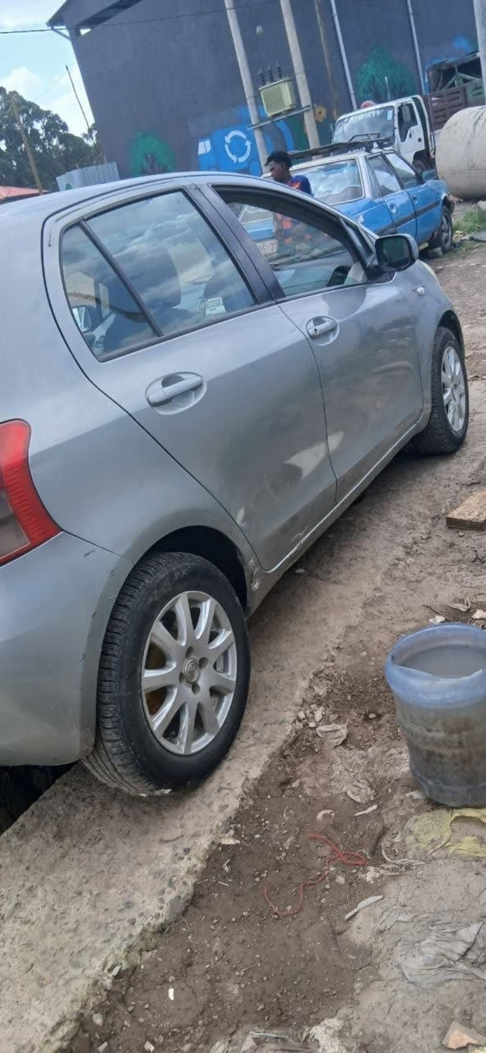 2006 Toyota Yaris compakt — photo 5