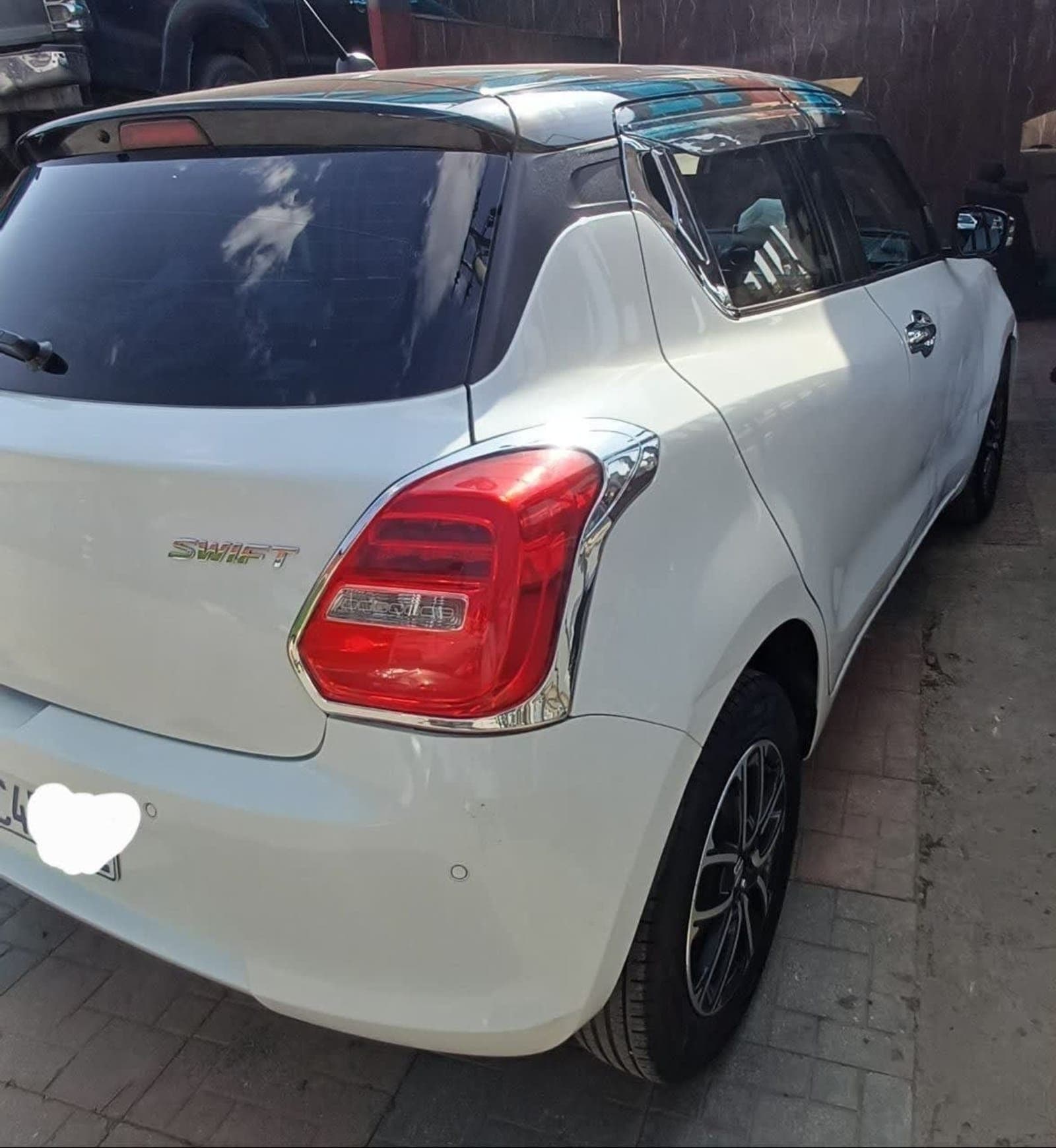 2022 Suzuki Swift — photo 3