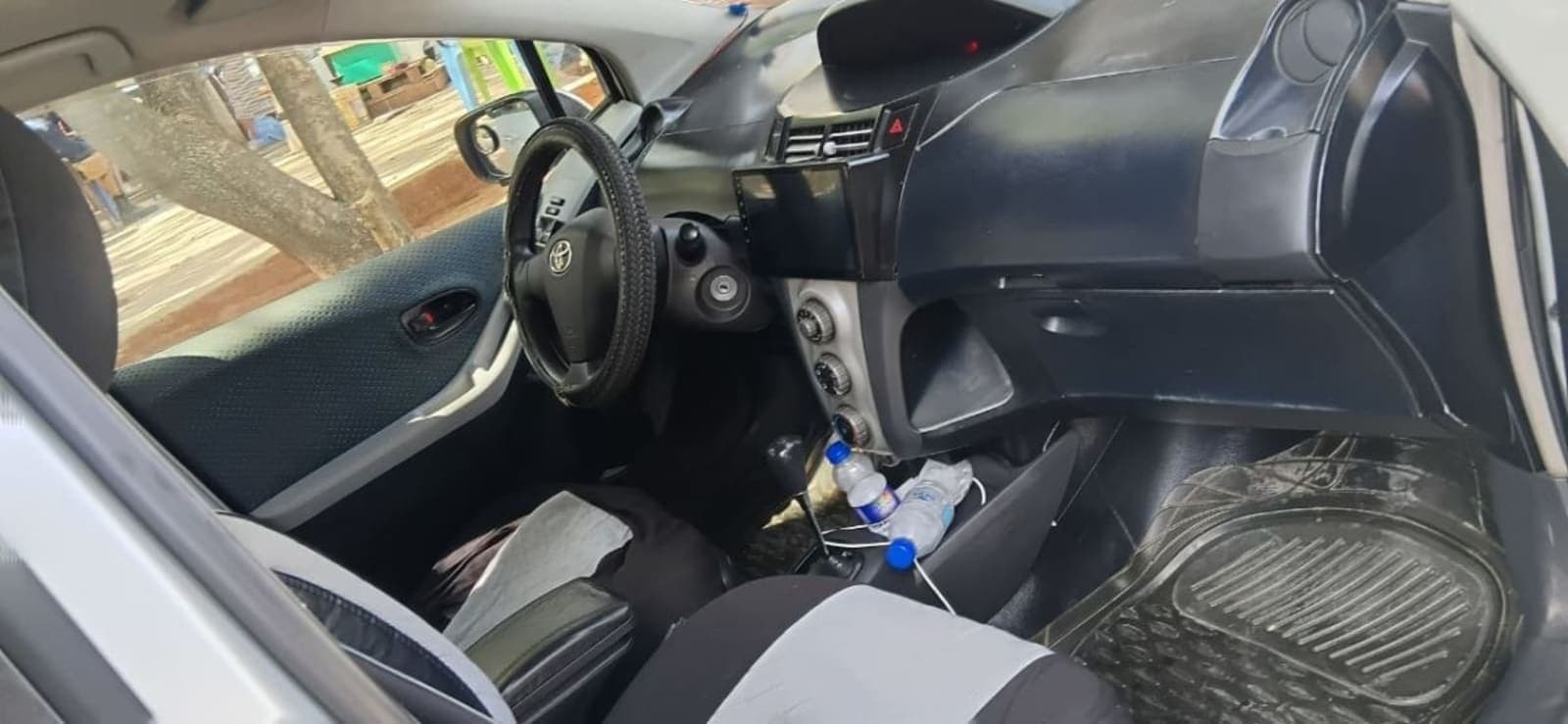 2006 Toyota Yaris — photo 3