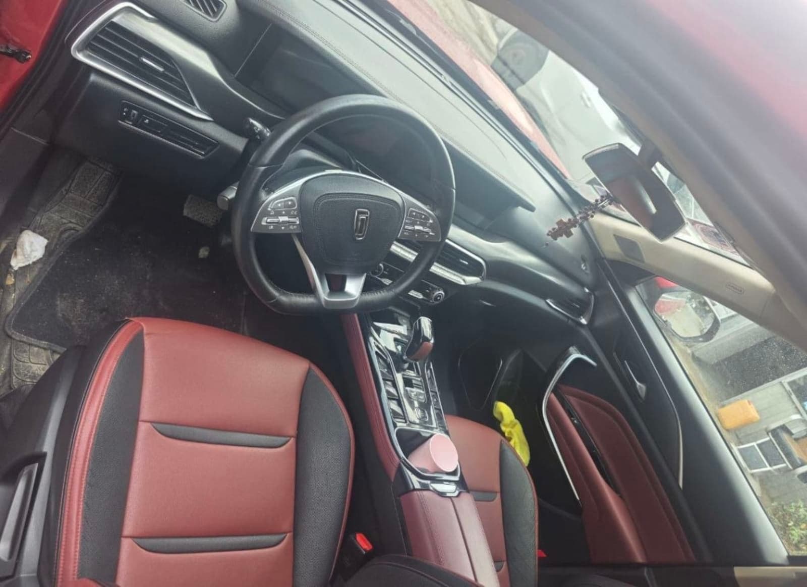 2021 Faw Bestune T77 — photo 2