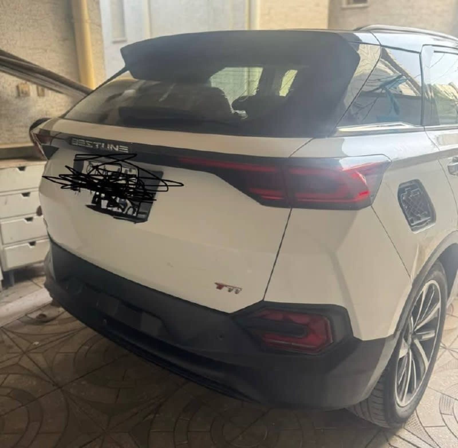 2022 FAW Bestune T77 — photo 3
