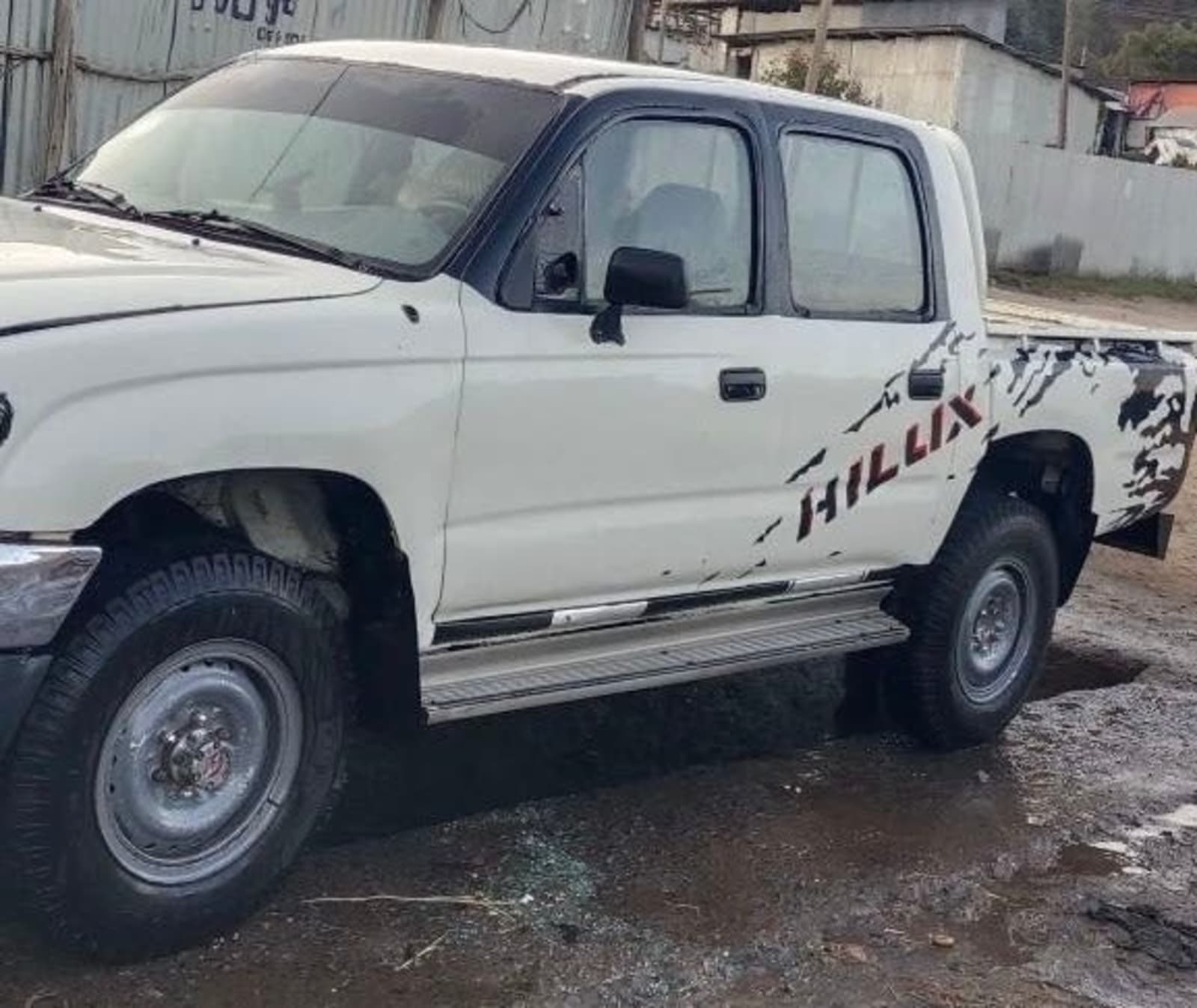 1997 Toyota Hilux Double Cab — photo 5