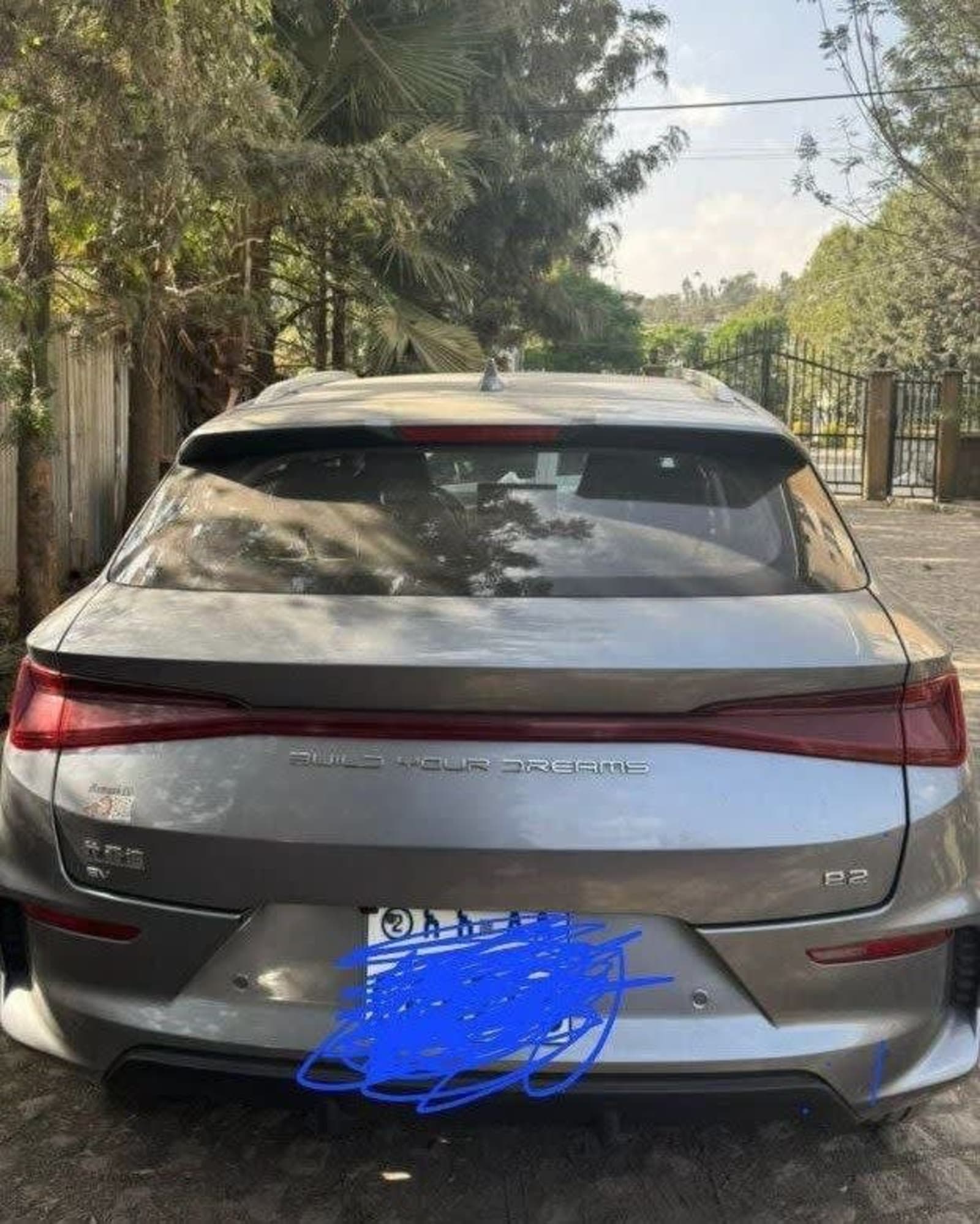2024 BYD E2 โ photo 3