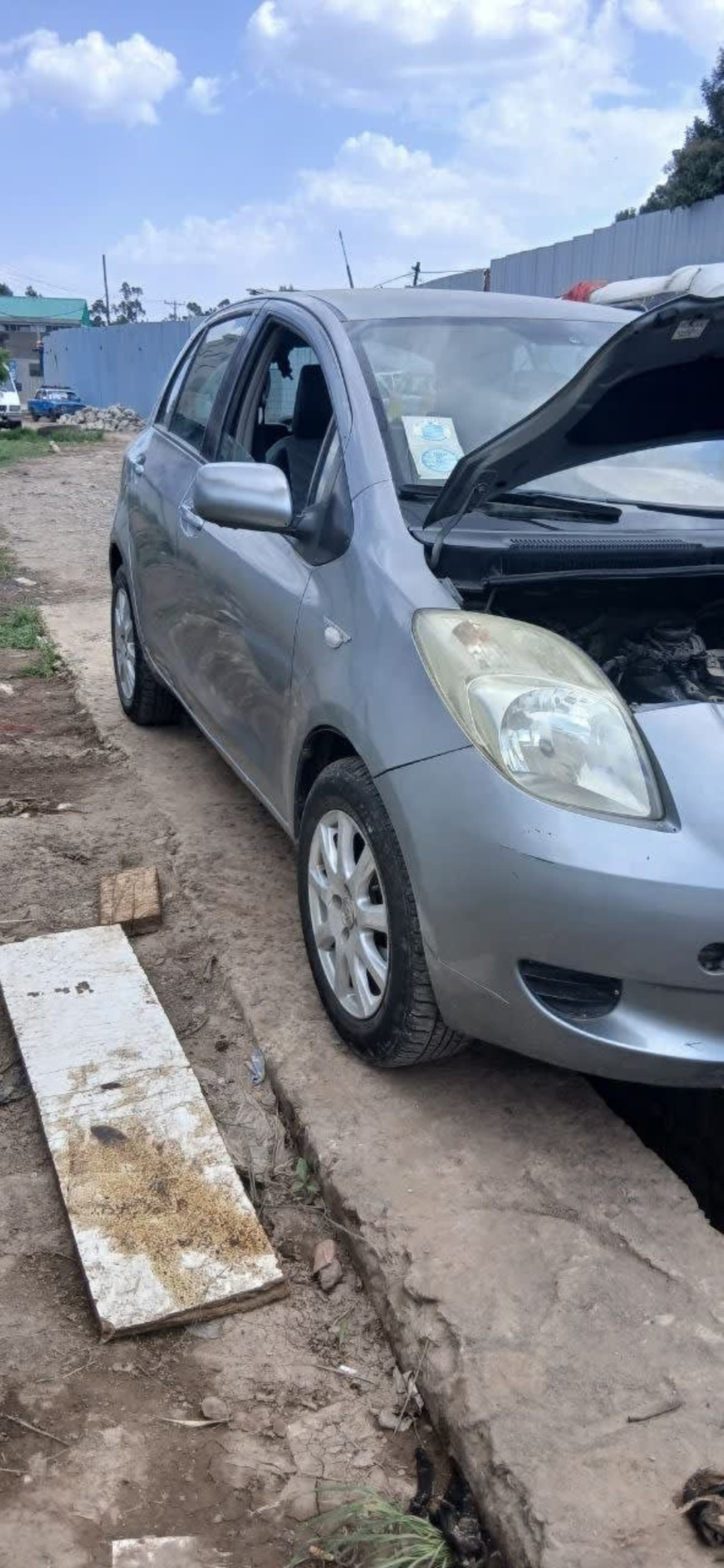 2007 toyota Yares Cope kit