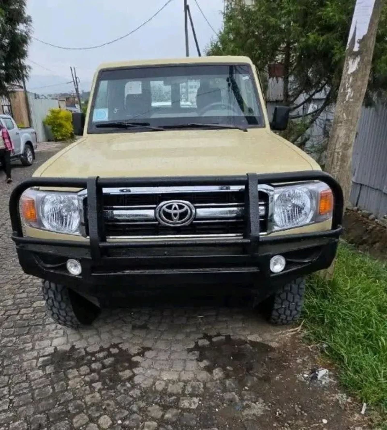 2002 Toyota Land-cruiser โ photo 3