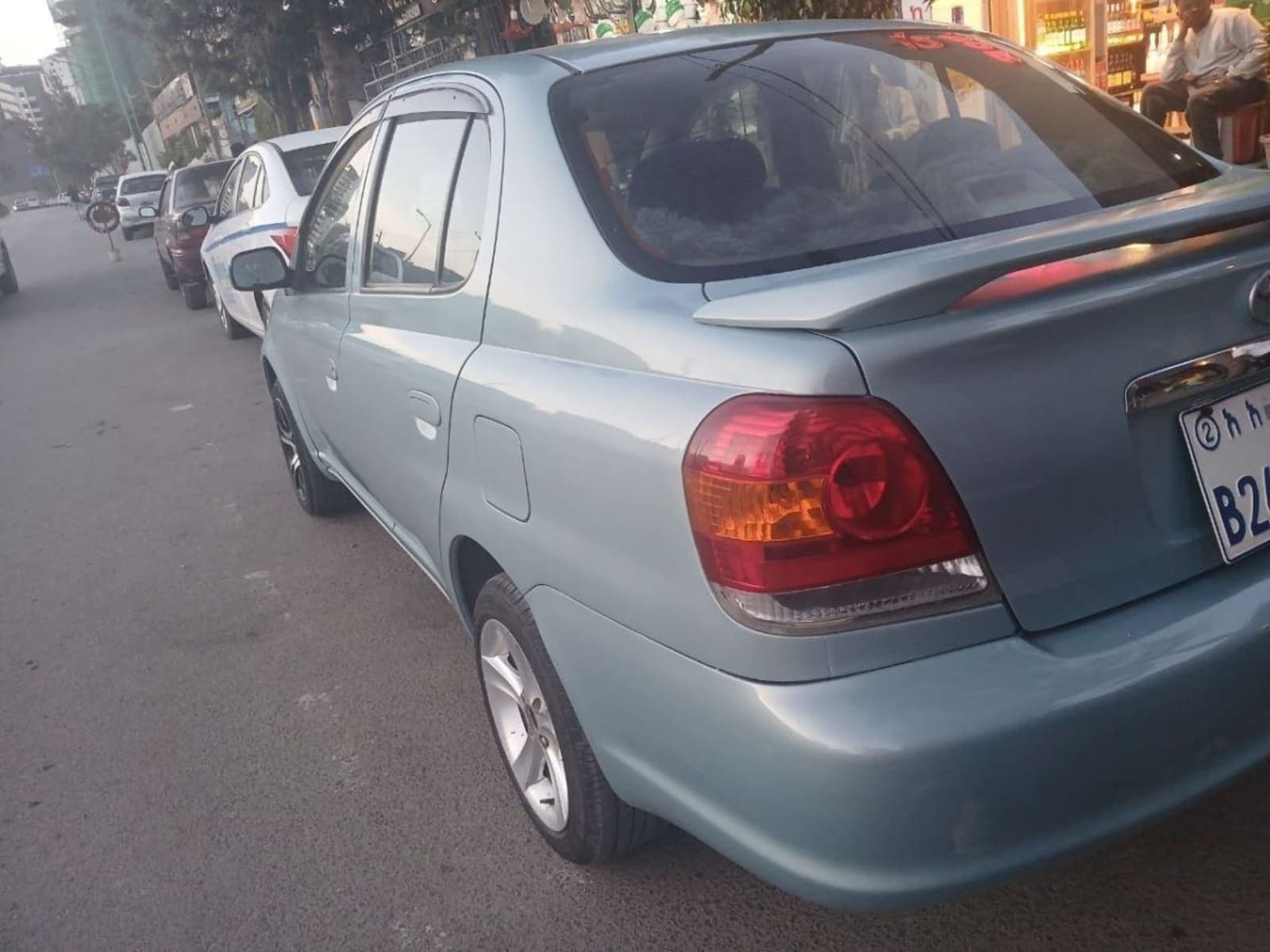 2005 Toyota Pliz — photo 2