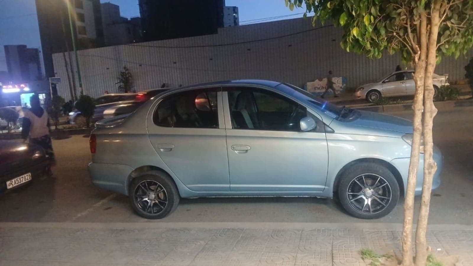 2005 Toyota Pliz — photo 6