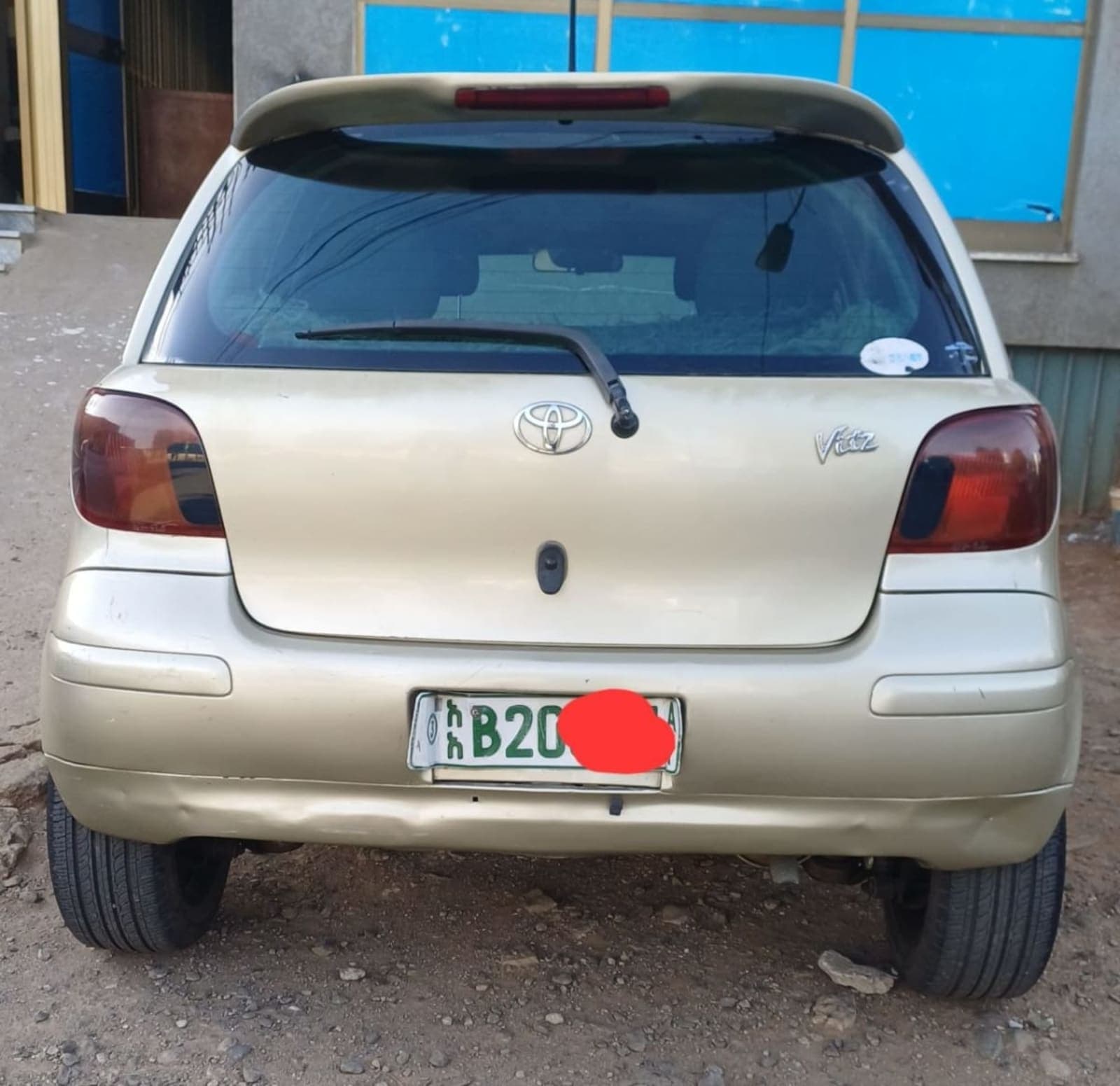 2004 Toyota Vitz — photo 6