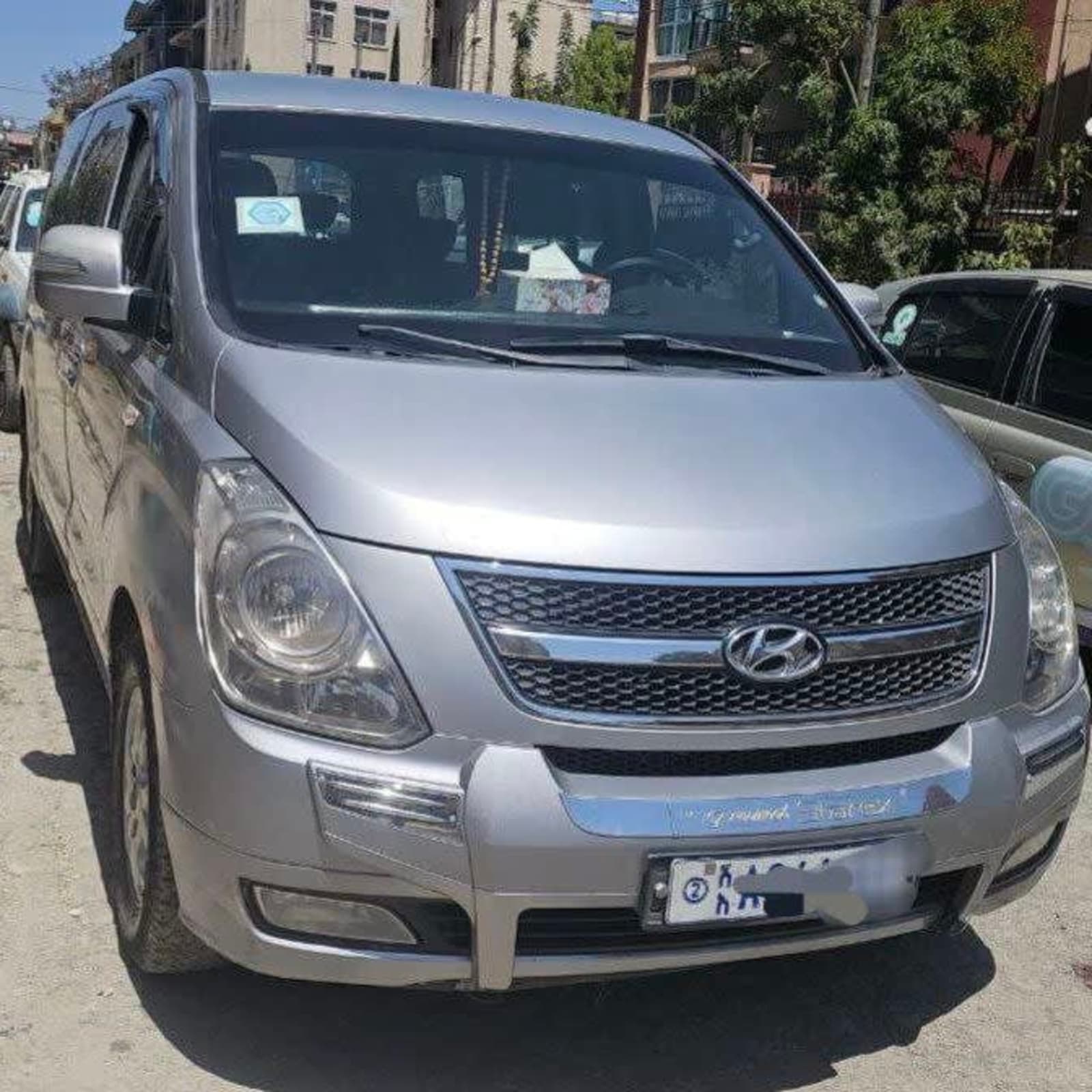 2013 Hyundai Starex — photo 2