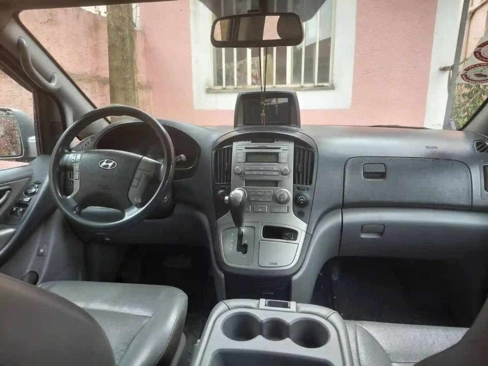 2013 Hyundai Starex — photo 5