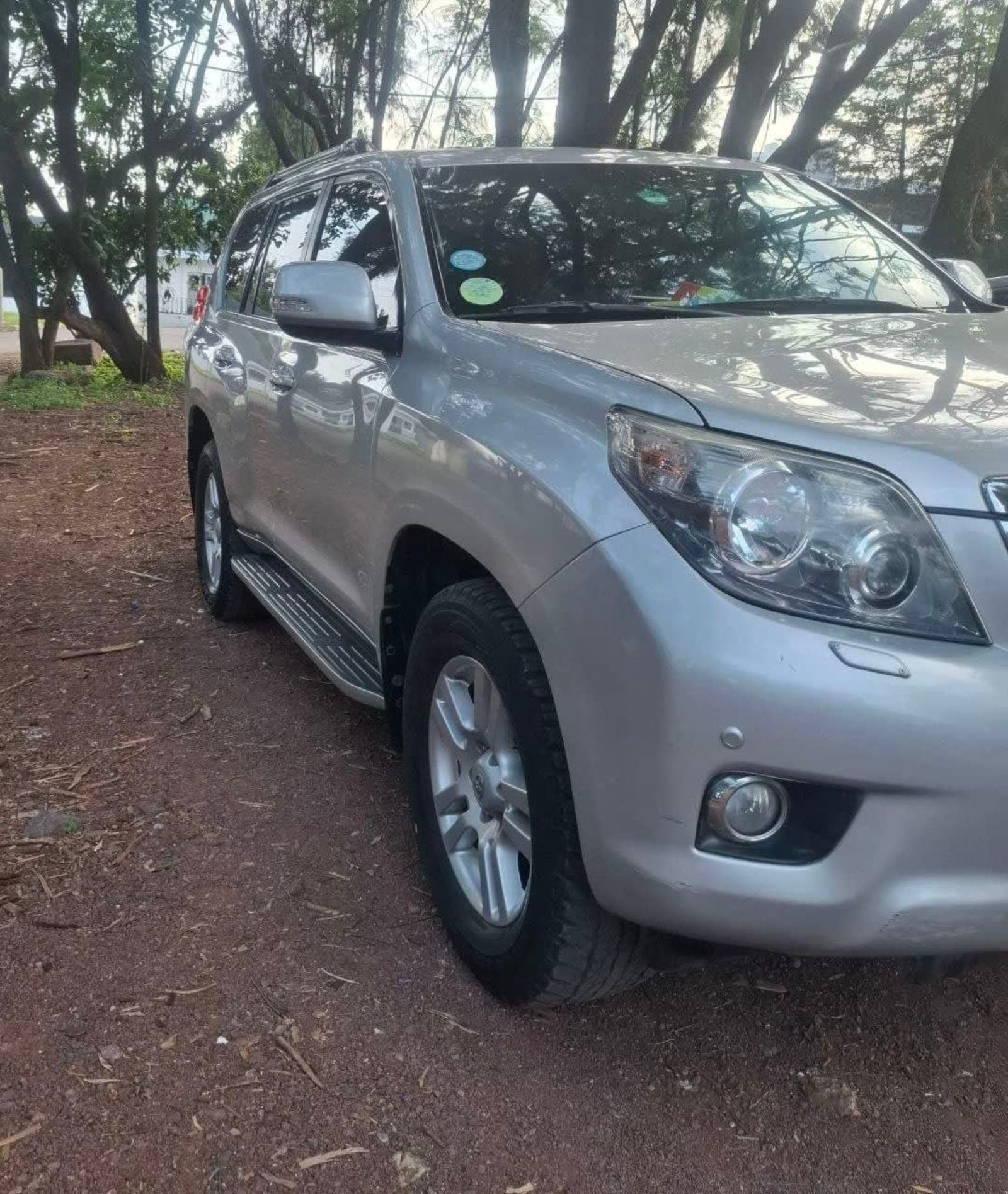 2012 Toyota Land-cruiser Prado — photo 6