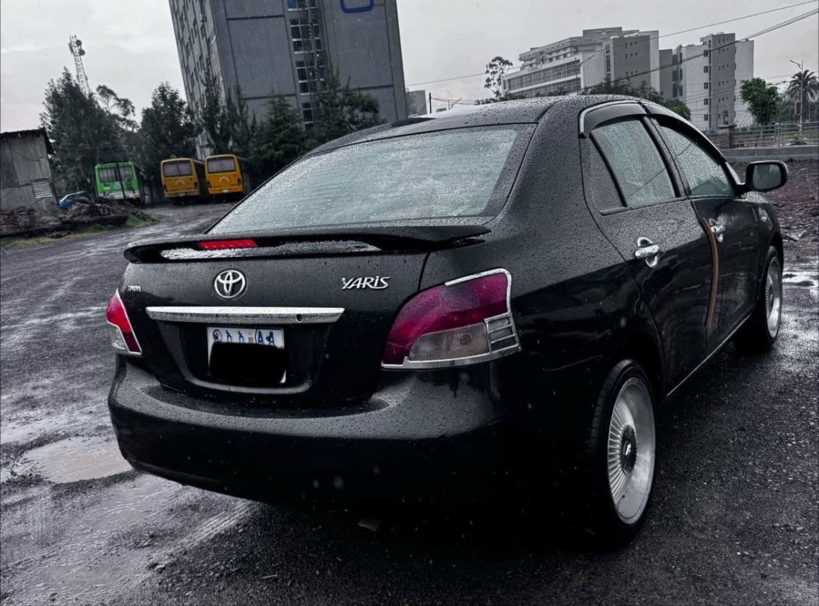 2008 Toyota Yaris sedan — photo 5