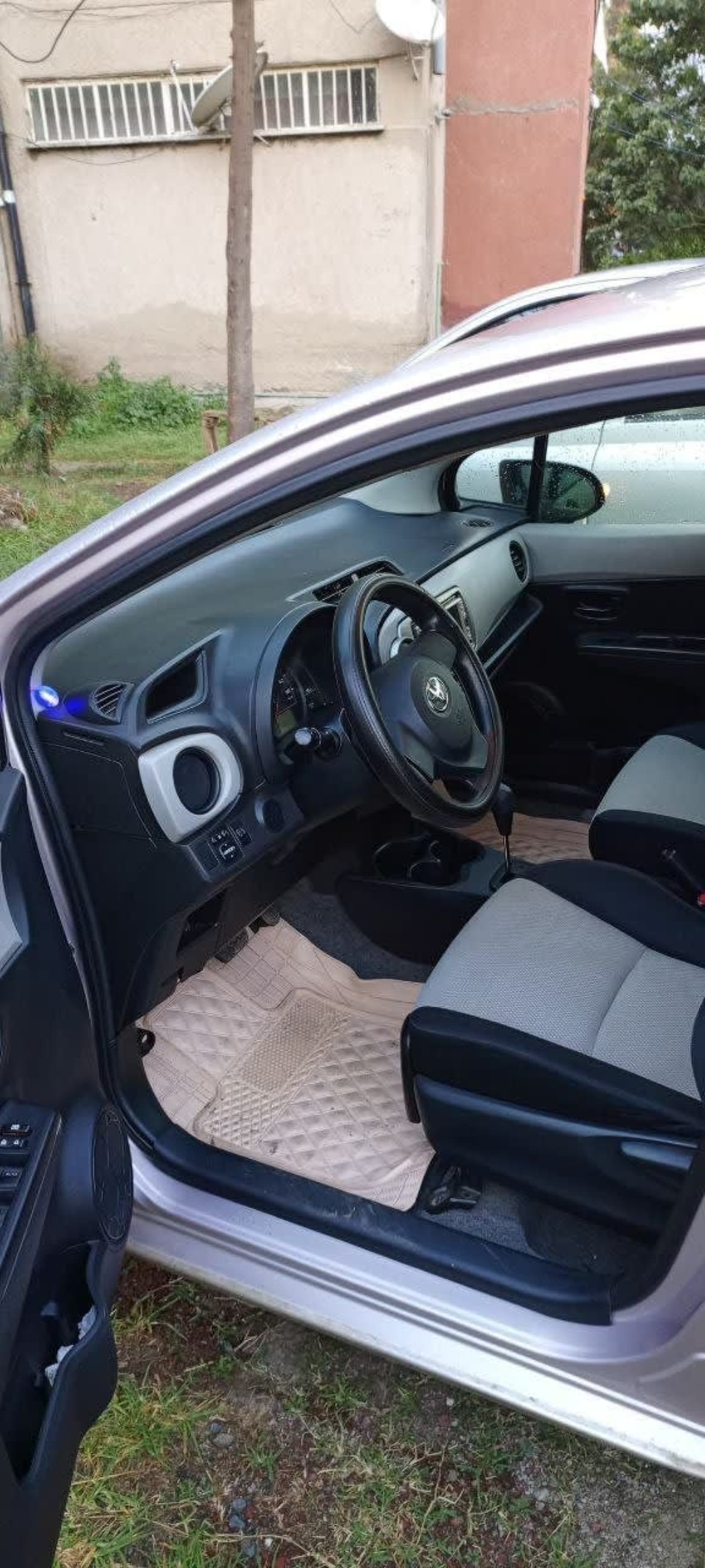 2012 Toyota Yaris