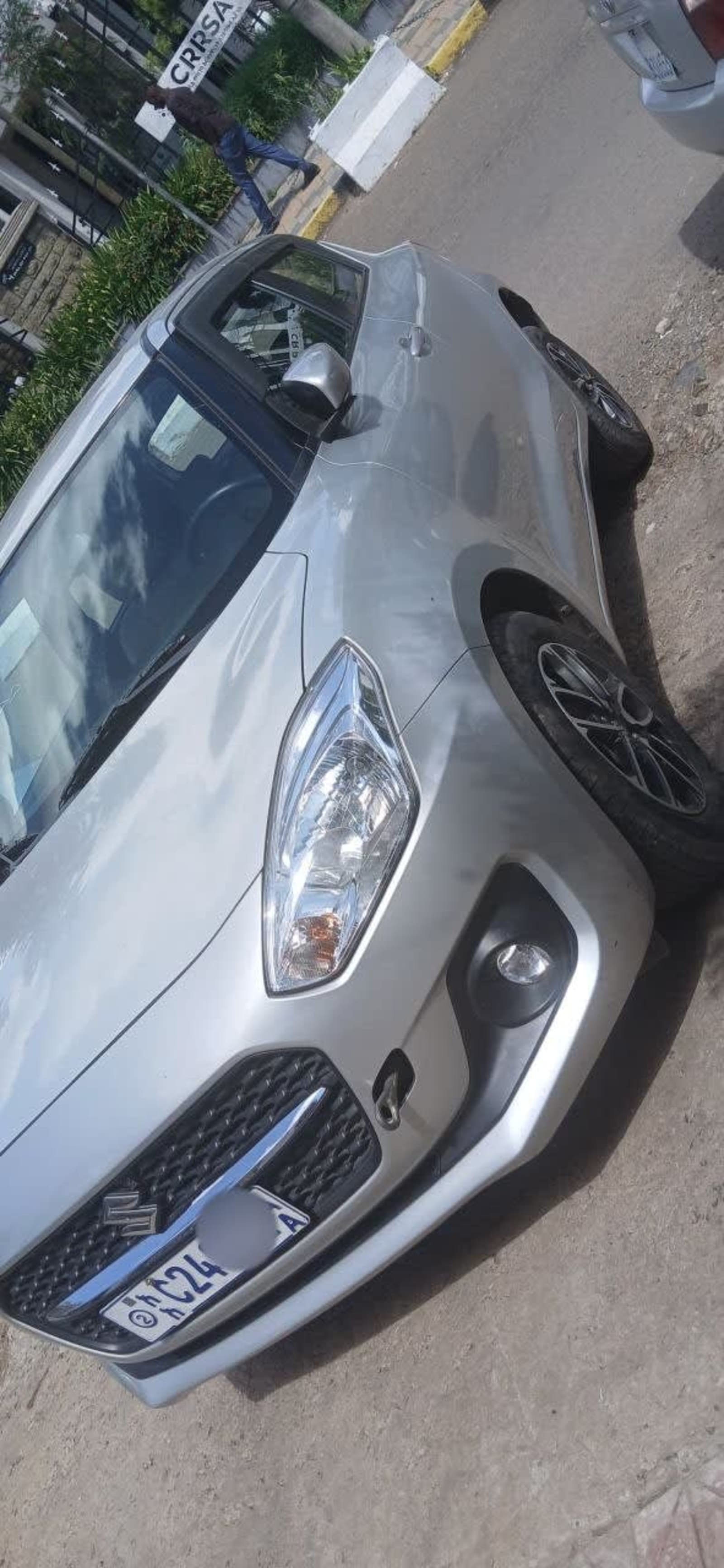 2022 Suzuki Swift — photo 3