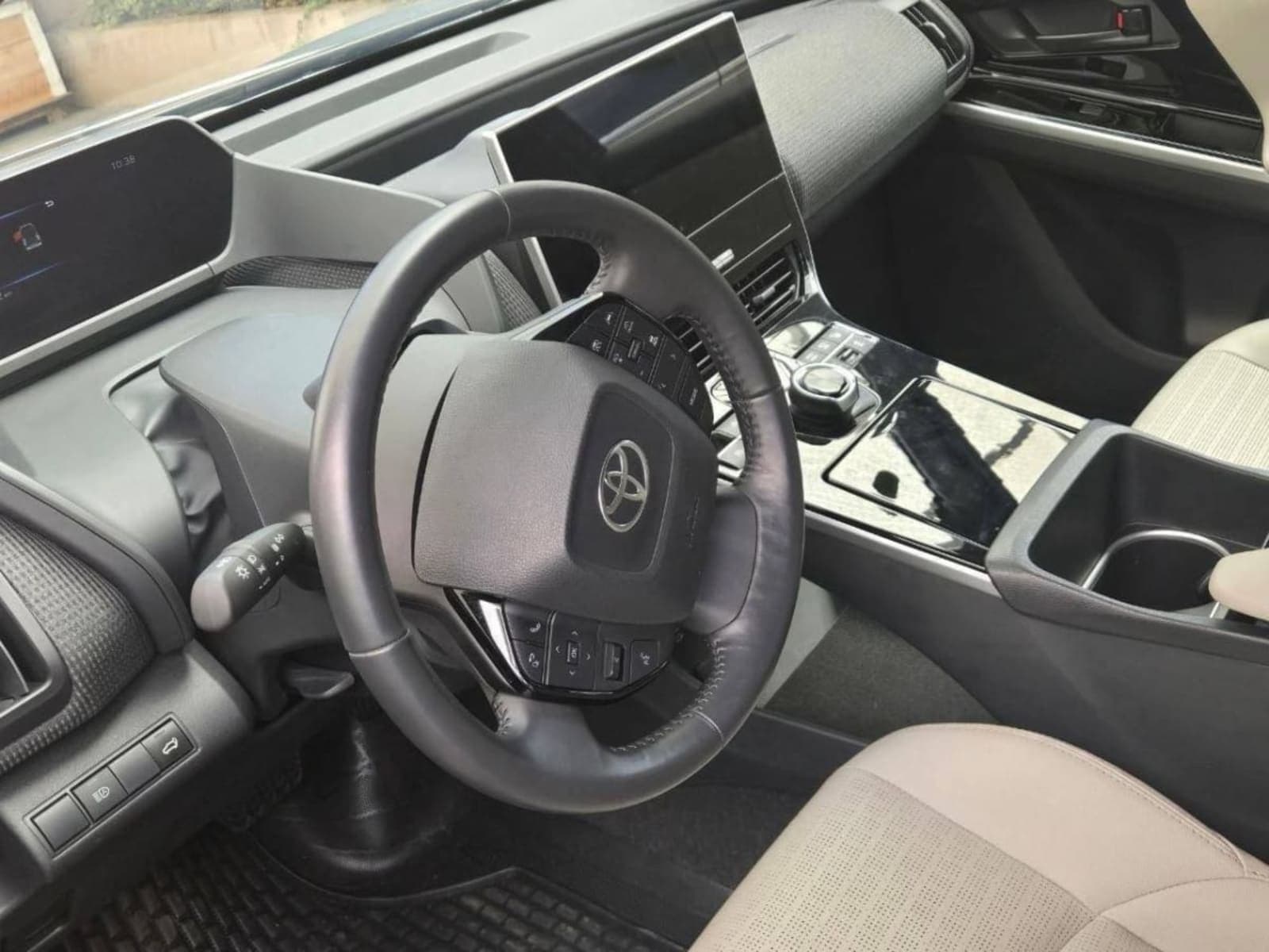 2024 Toyota BZ4X 4WD ULTRA