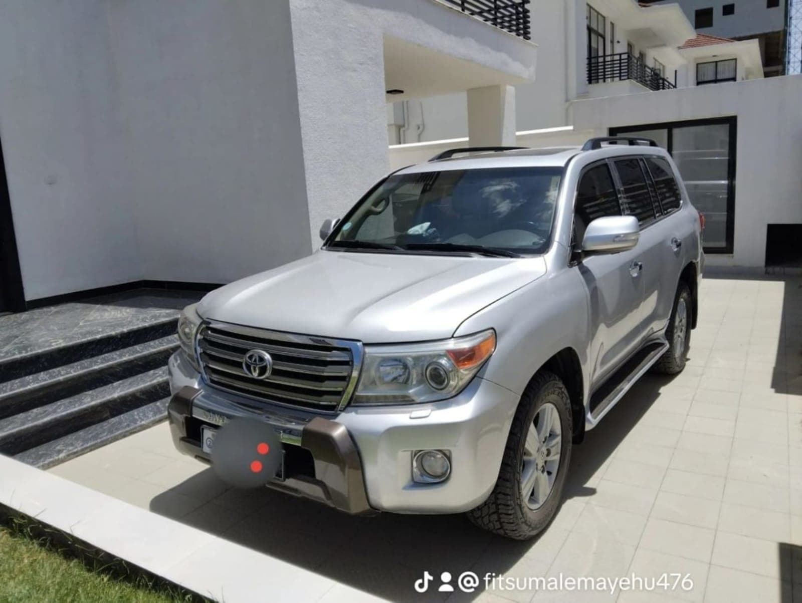 2015 Toyota Land Cruiser VX — photo 7