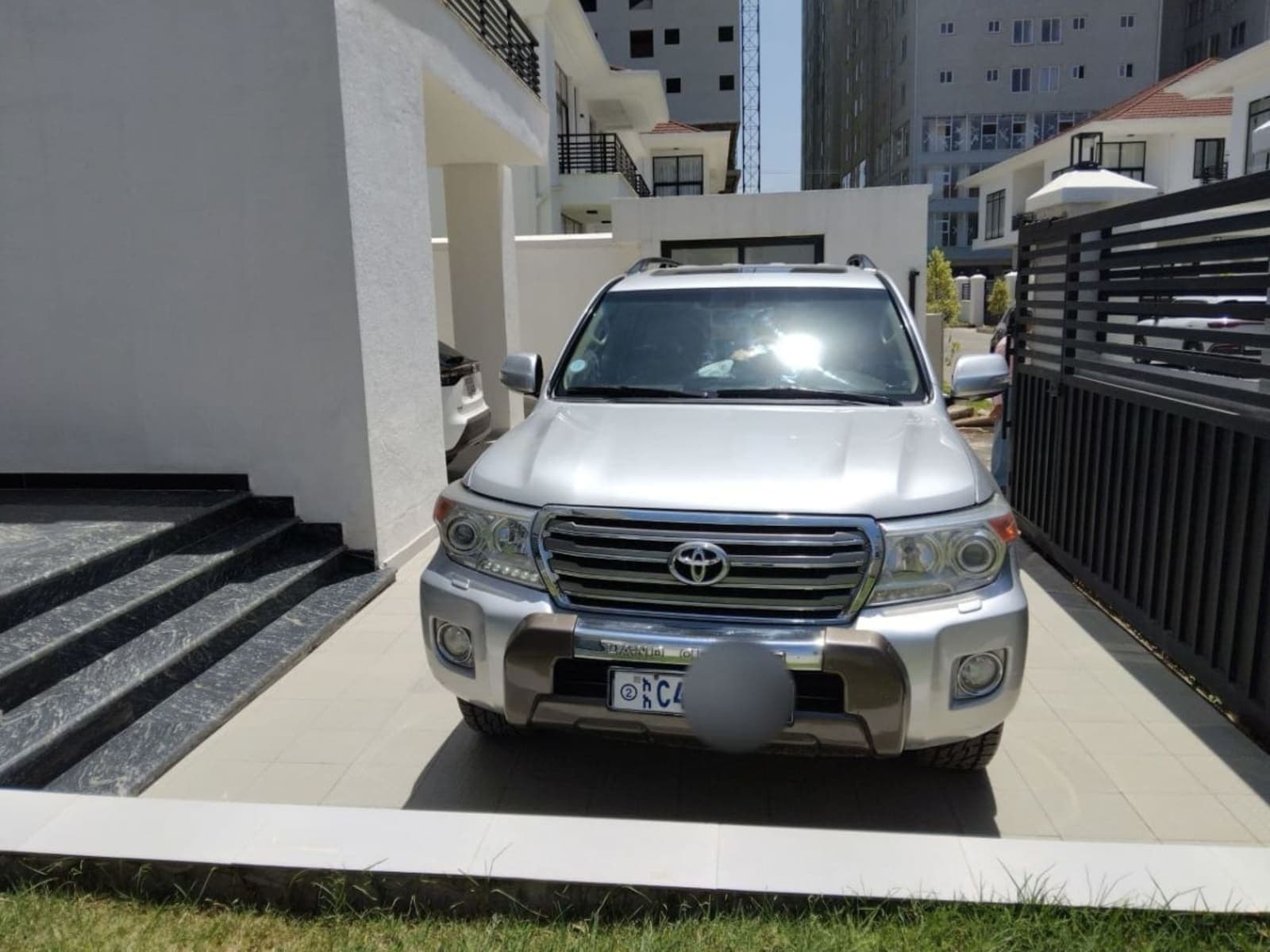 2015 Toyota Land Cruiser VX — photo 8